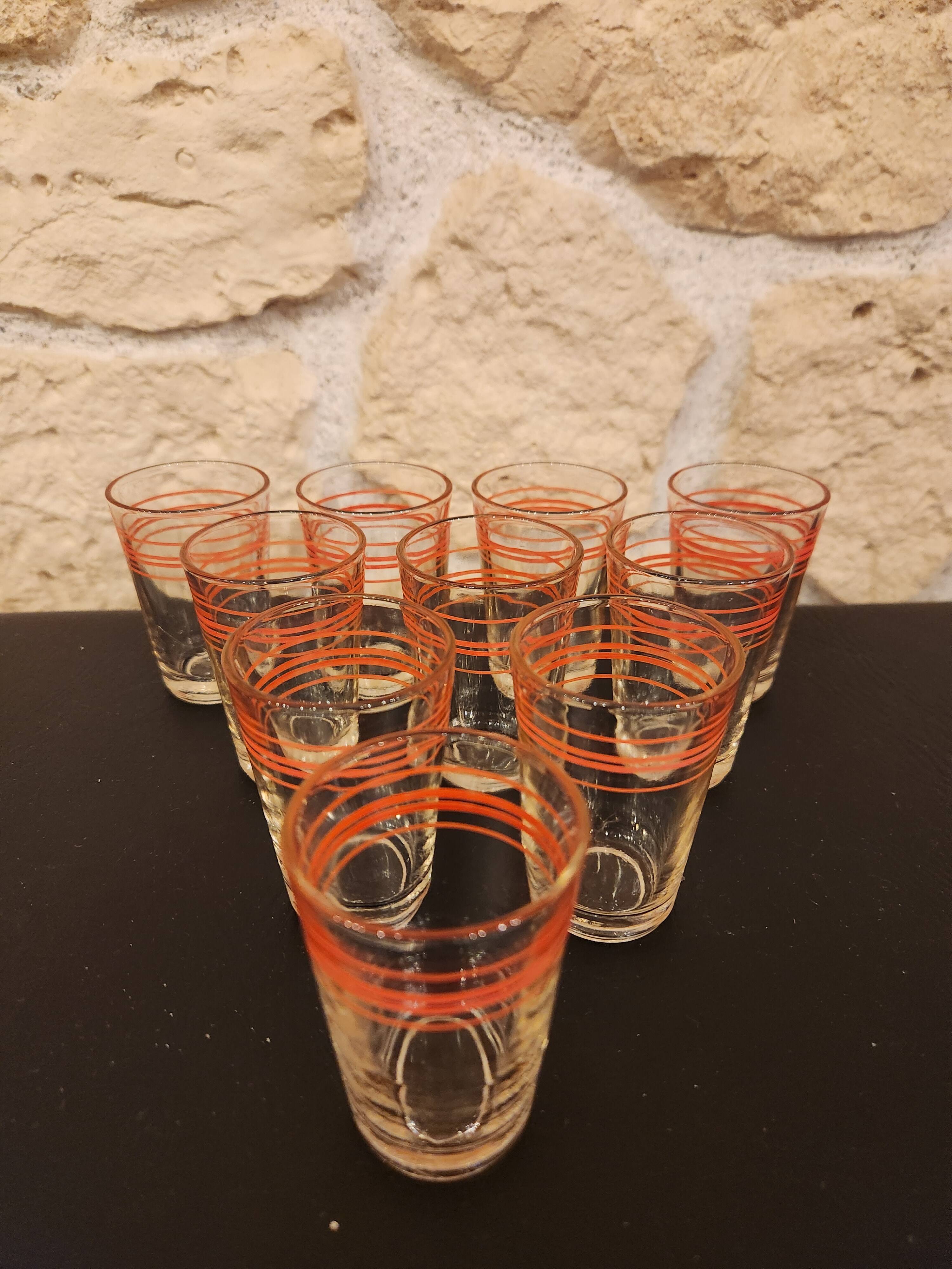 Lot de 10 verres vintage lignes rouges