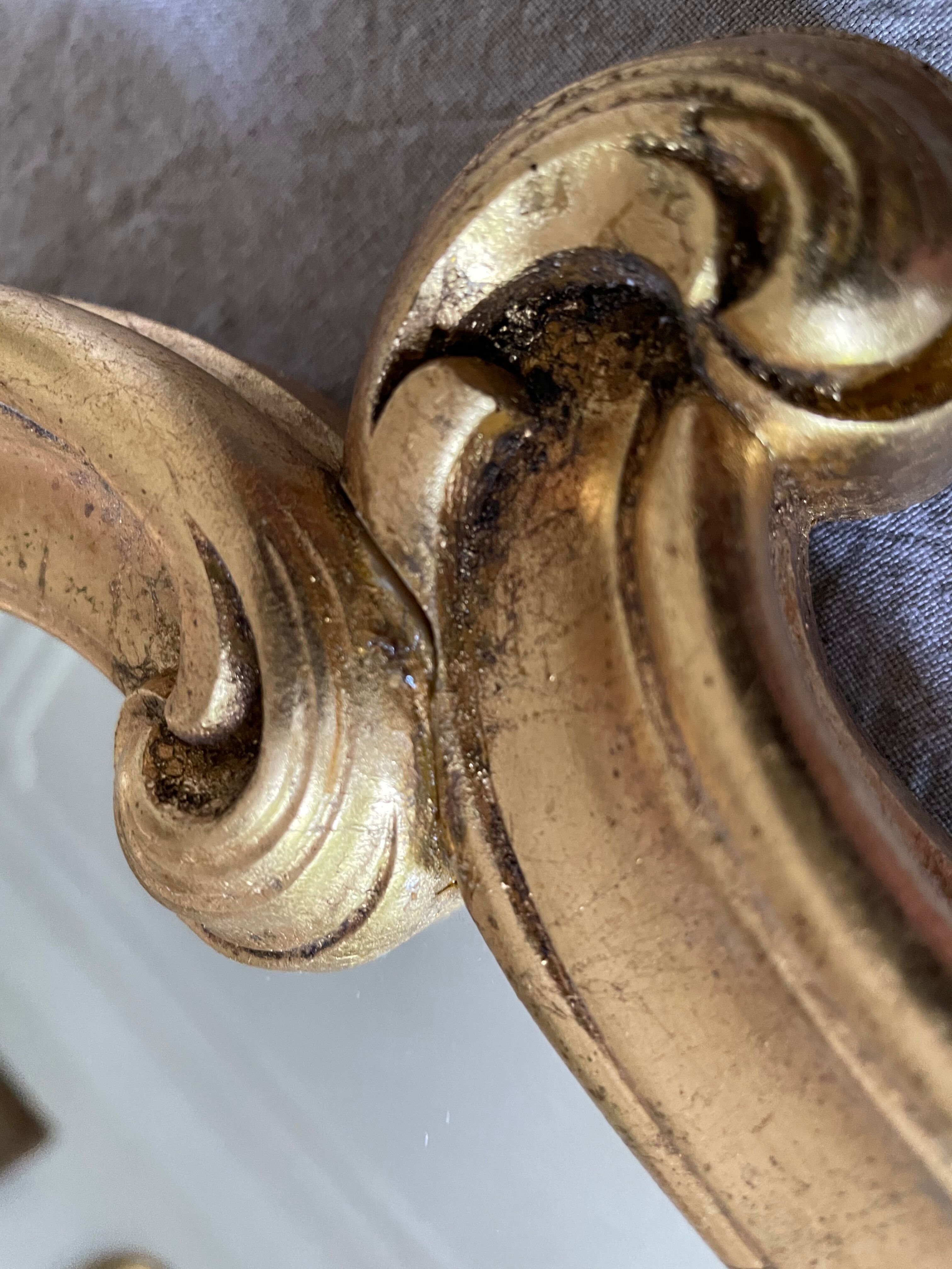 Golden resin rock mirror  42x68cm