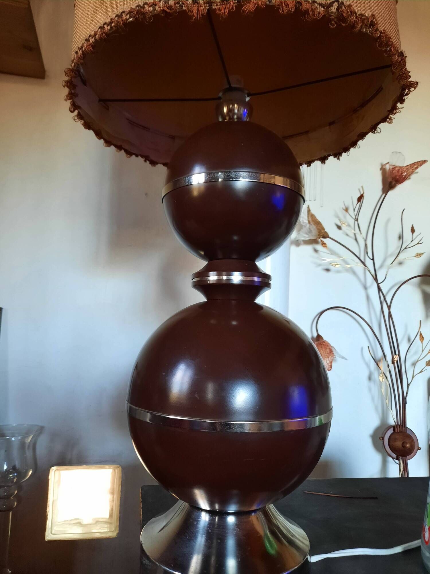 Space age lamp