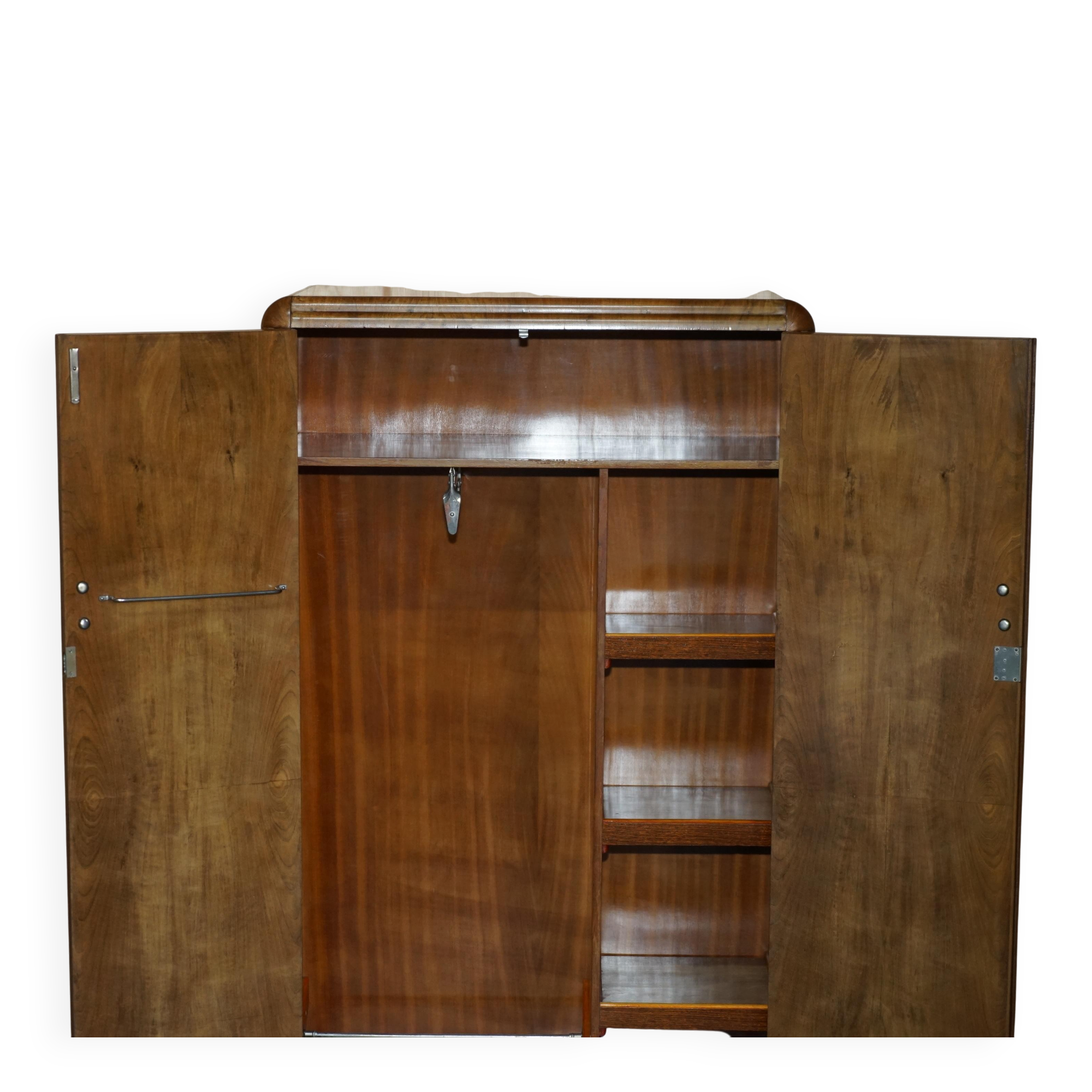 Small Art Deco wardrobe in satin walnut, circa 1930.