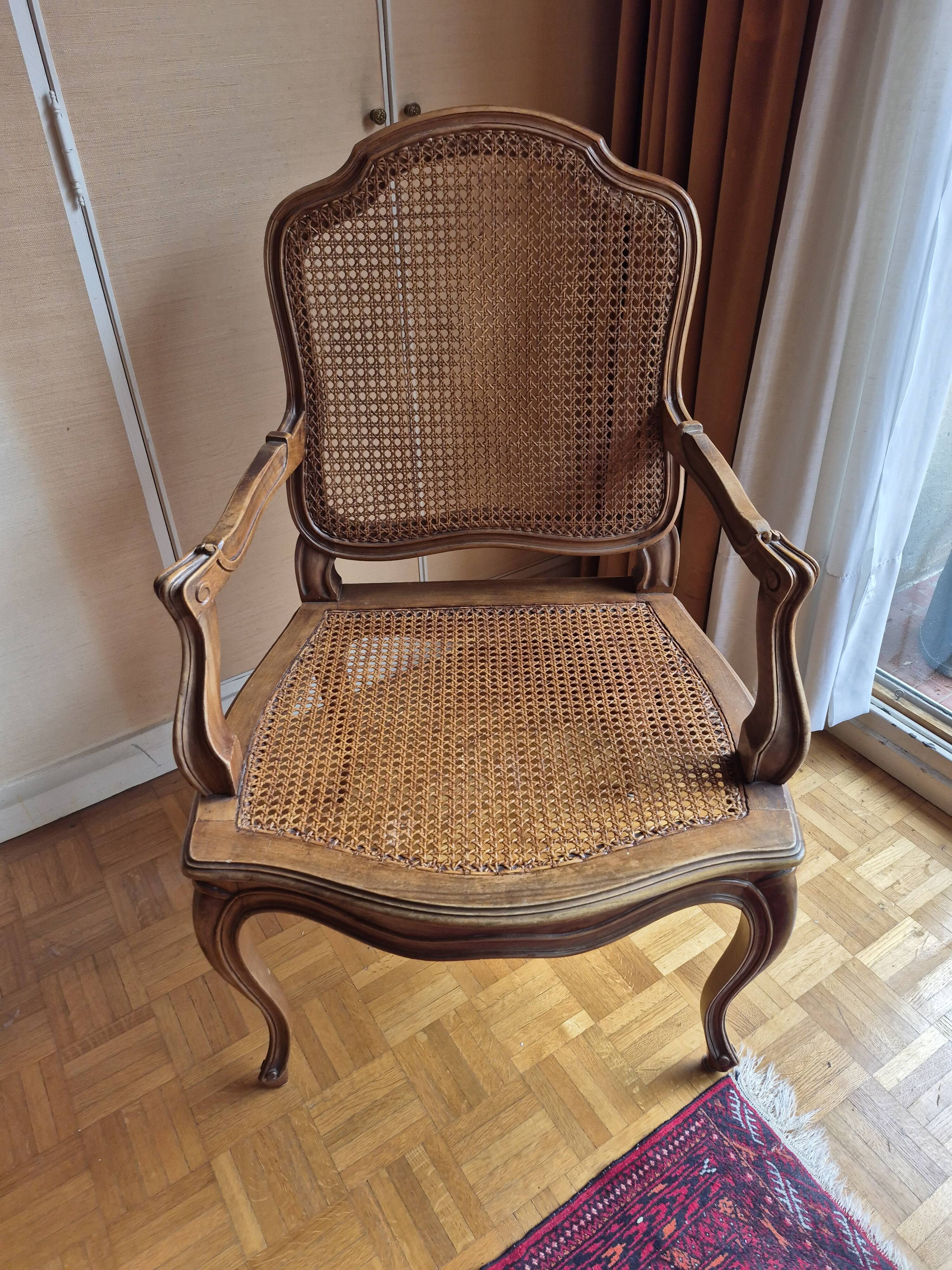 Louis XV style fluted cabriolet armchair