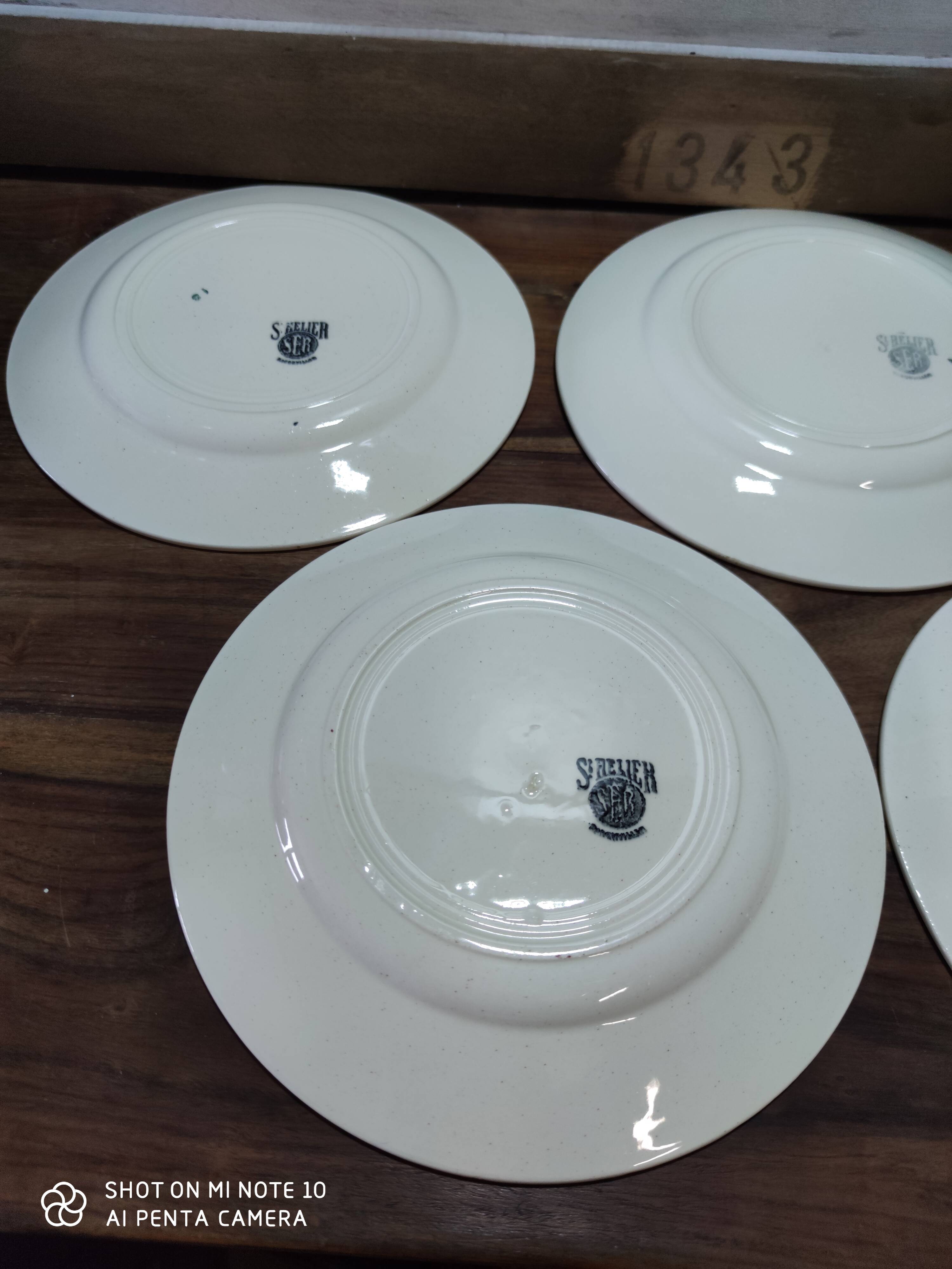 Série de 6 assiettes plate SER St Hélier