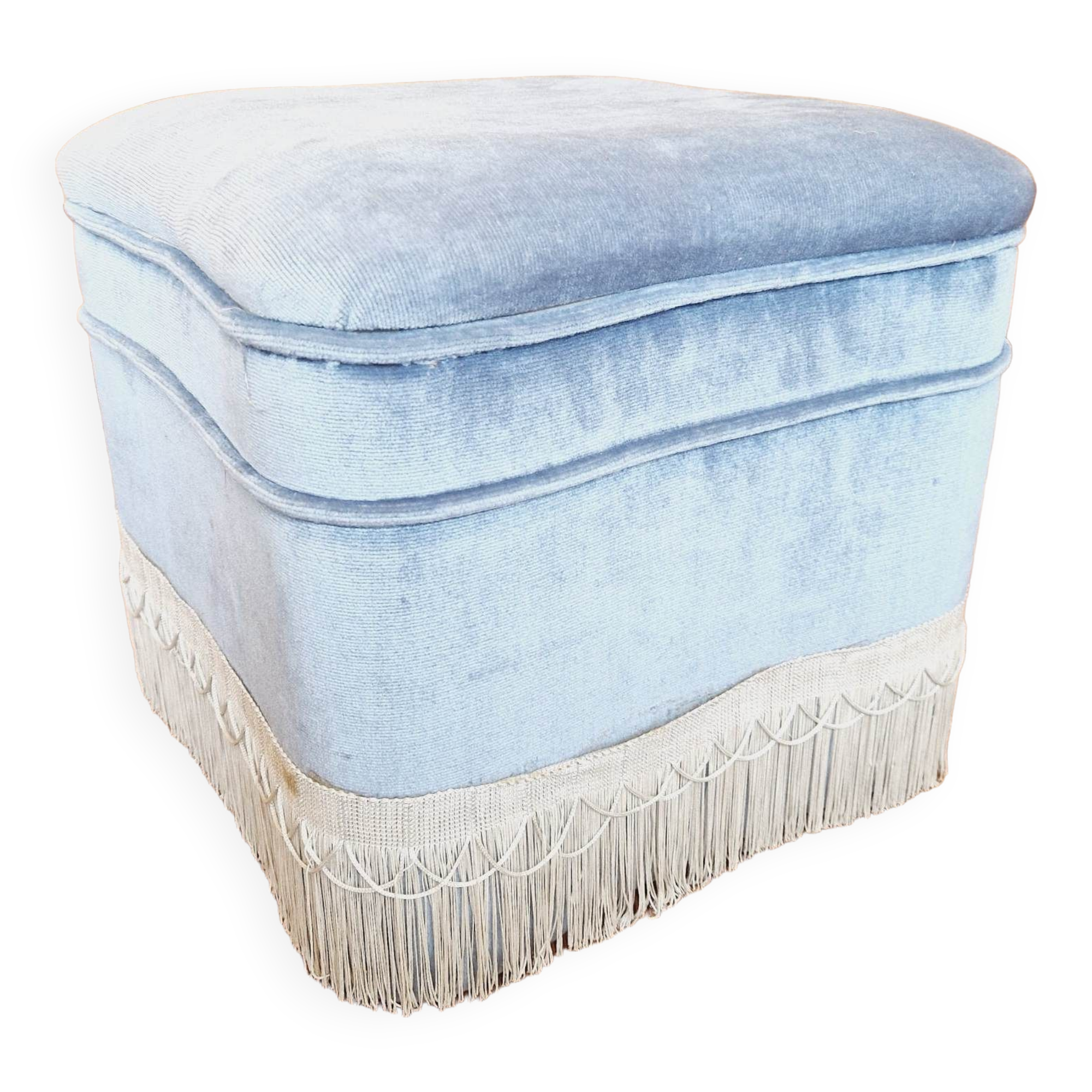 Blue chest pouf