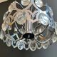 Lustre design en chrome et cristaux de Angelo Gaetano Sciolari. Vers 1970