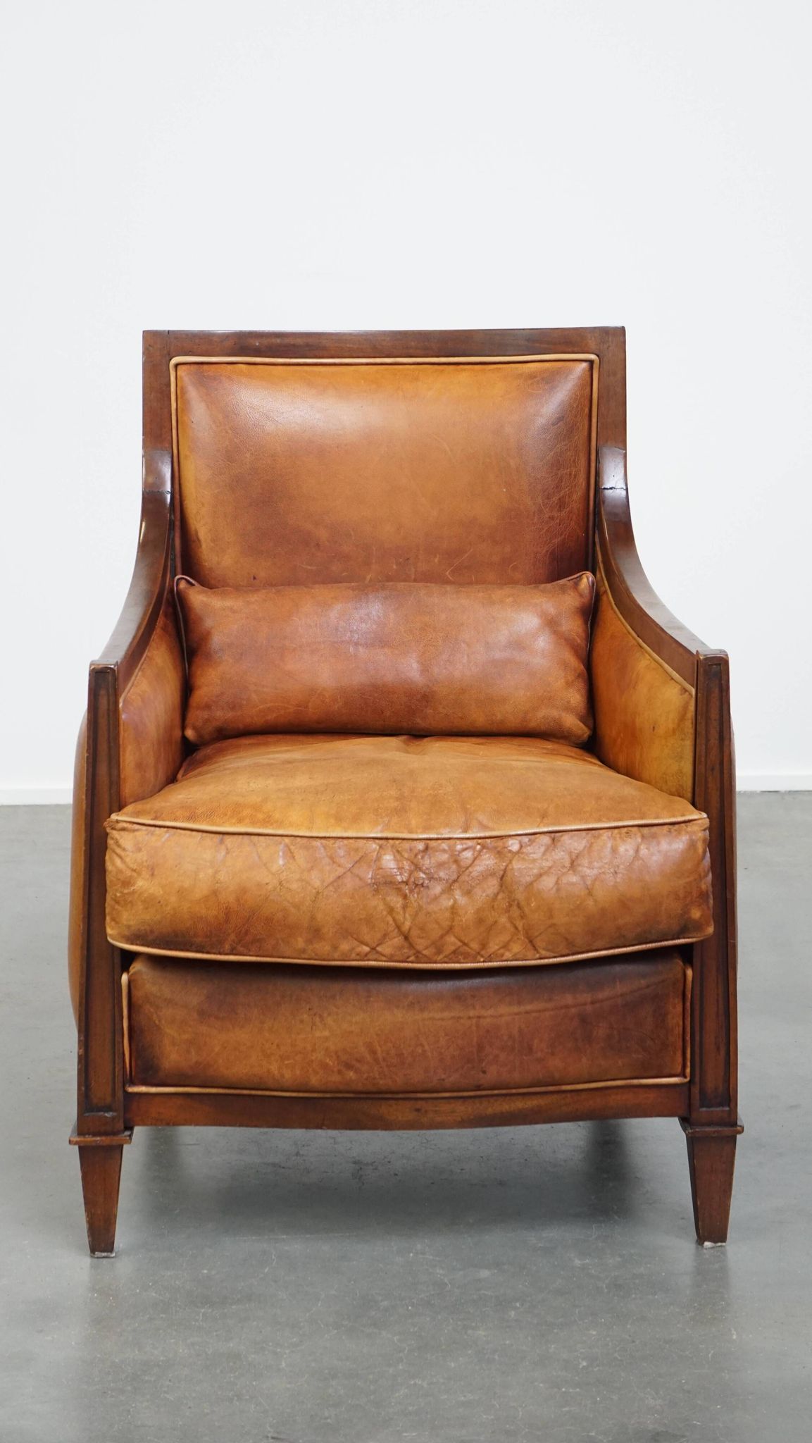 Cognac-Colored Sheepskin Leather Art Deco Design Chair Combined with Wood