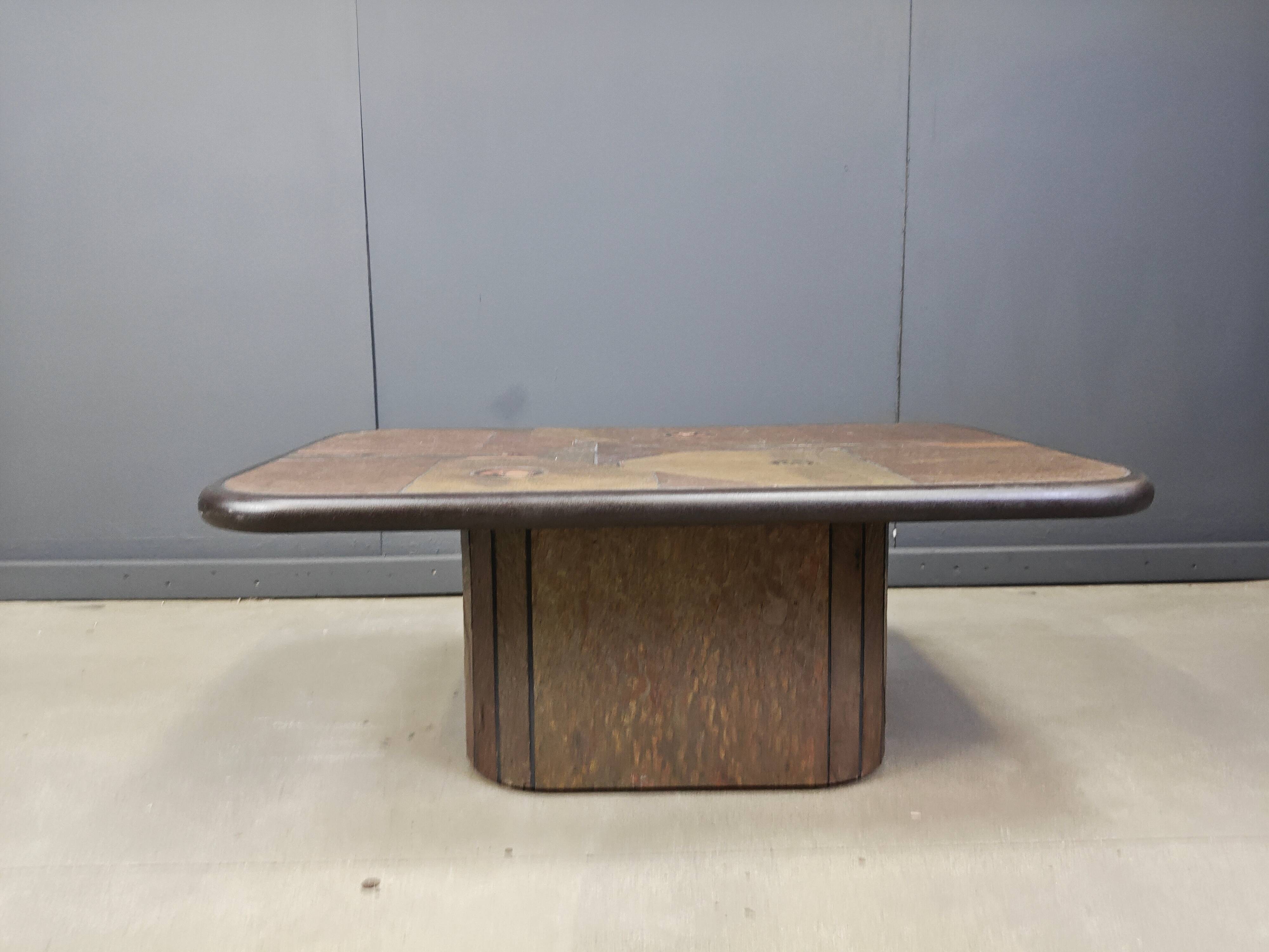 Table basse attribuée à Paul Kingma, années 1980.