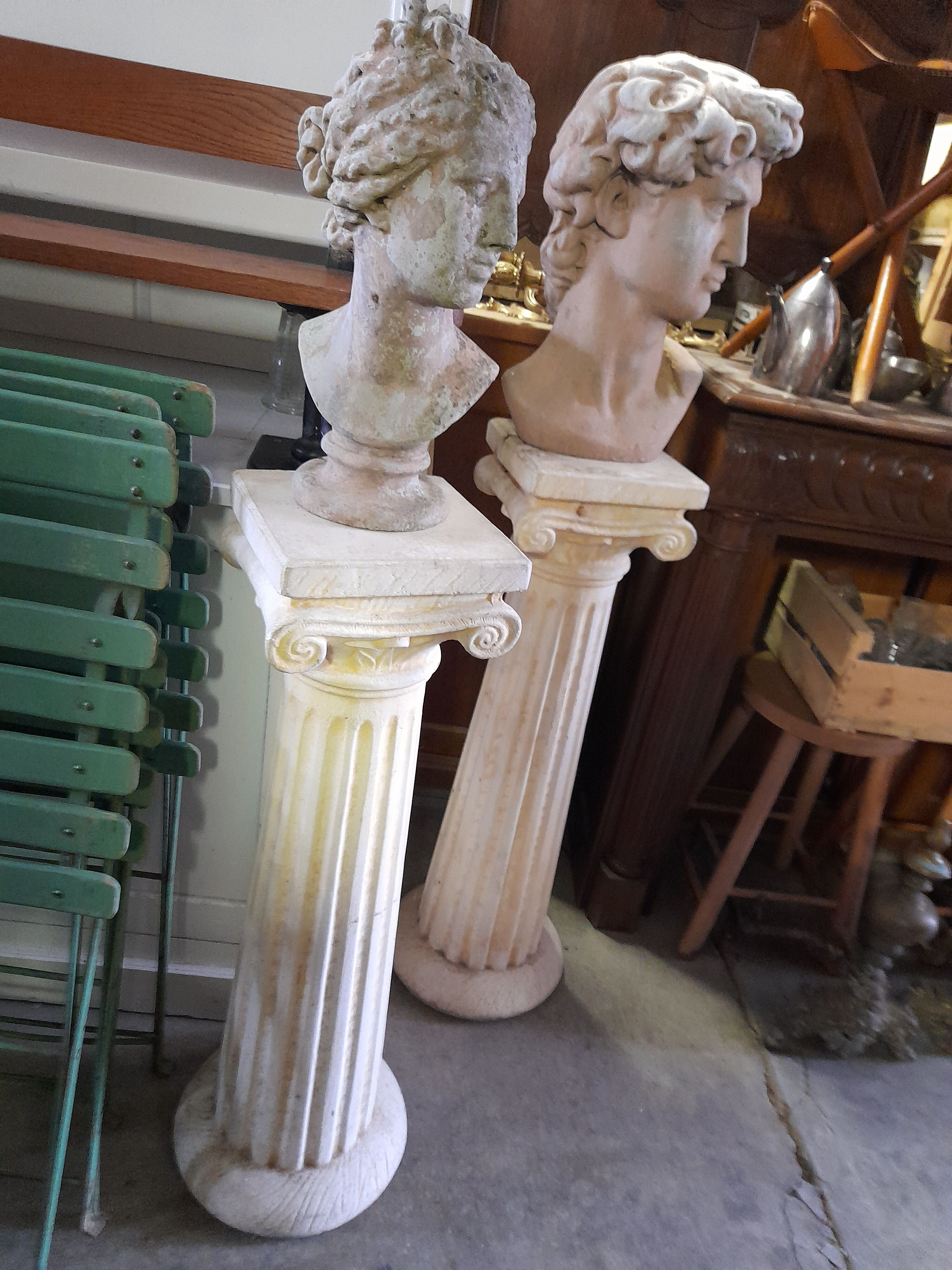 Paire de colonnes selettes en béton