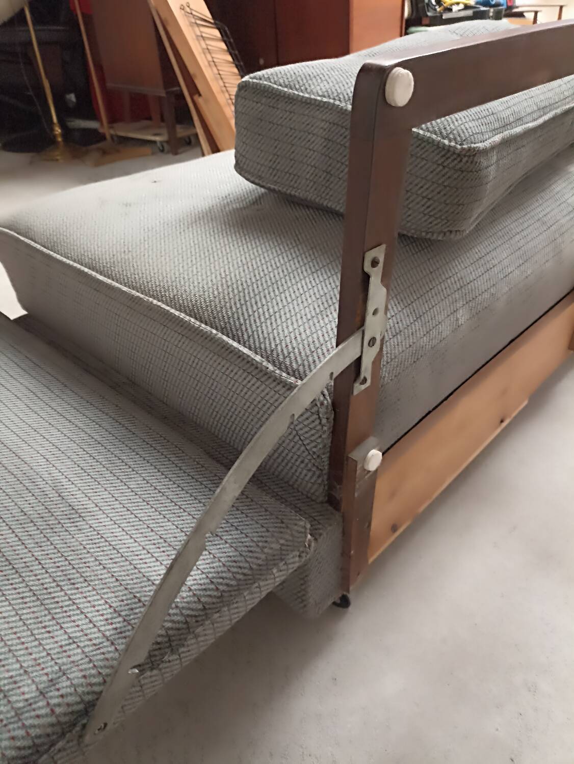 Vintage daybed sofa