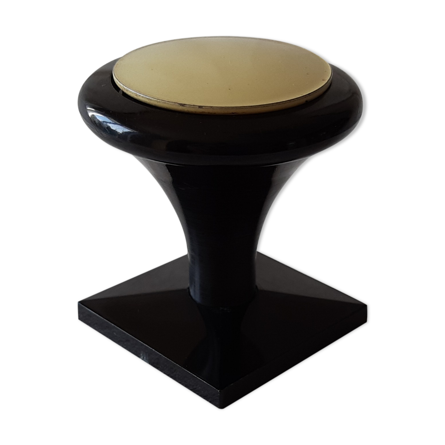 Art Deco rack from the 1950s