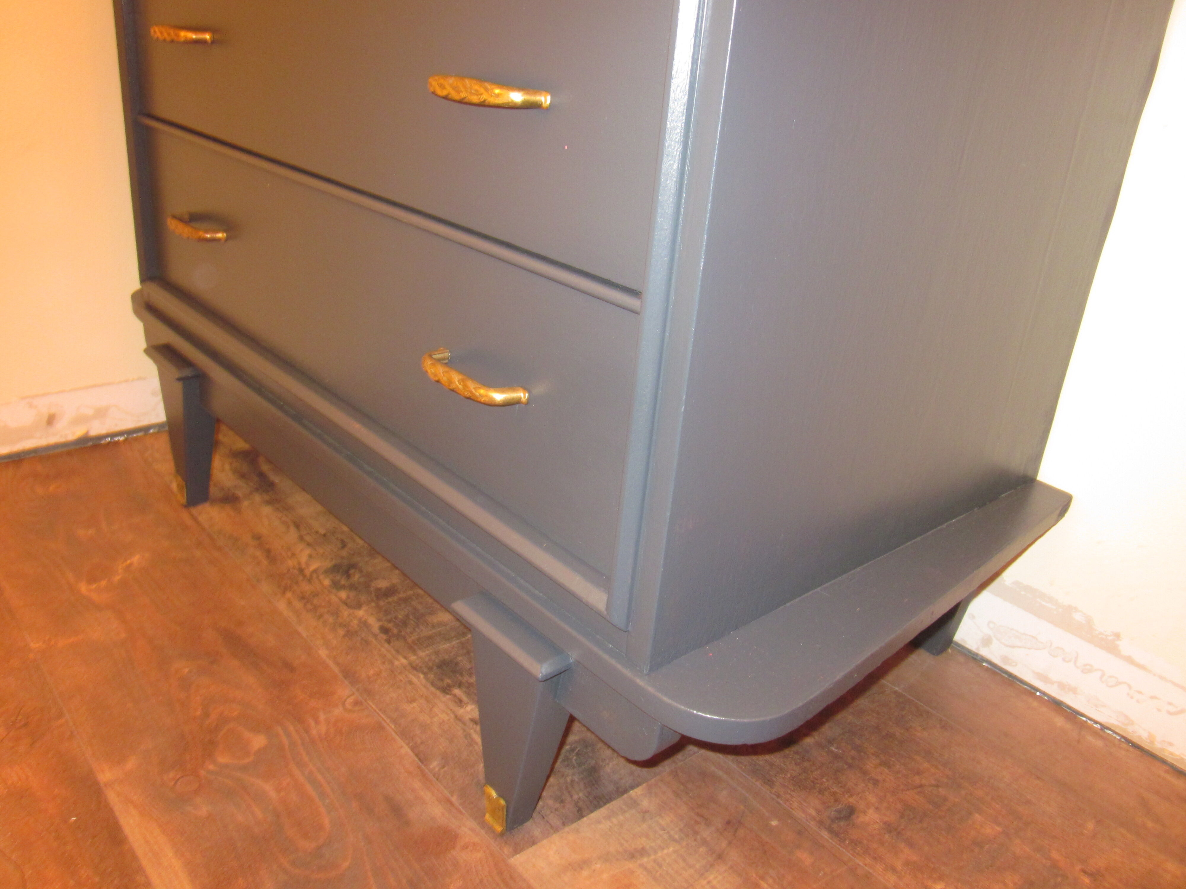 Commode vintage