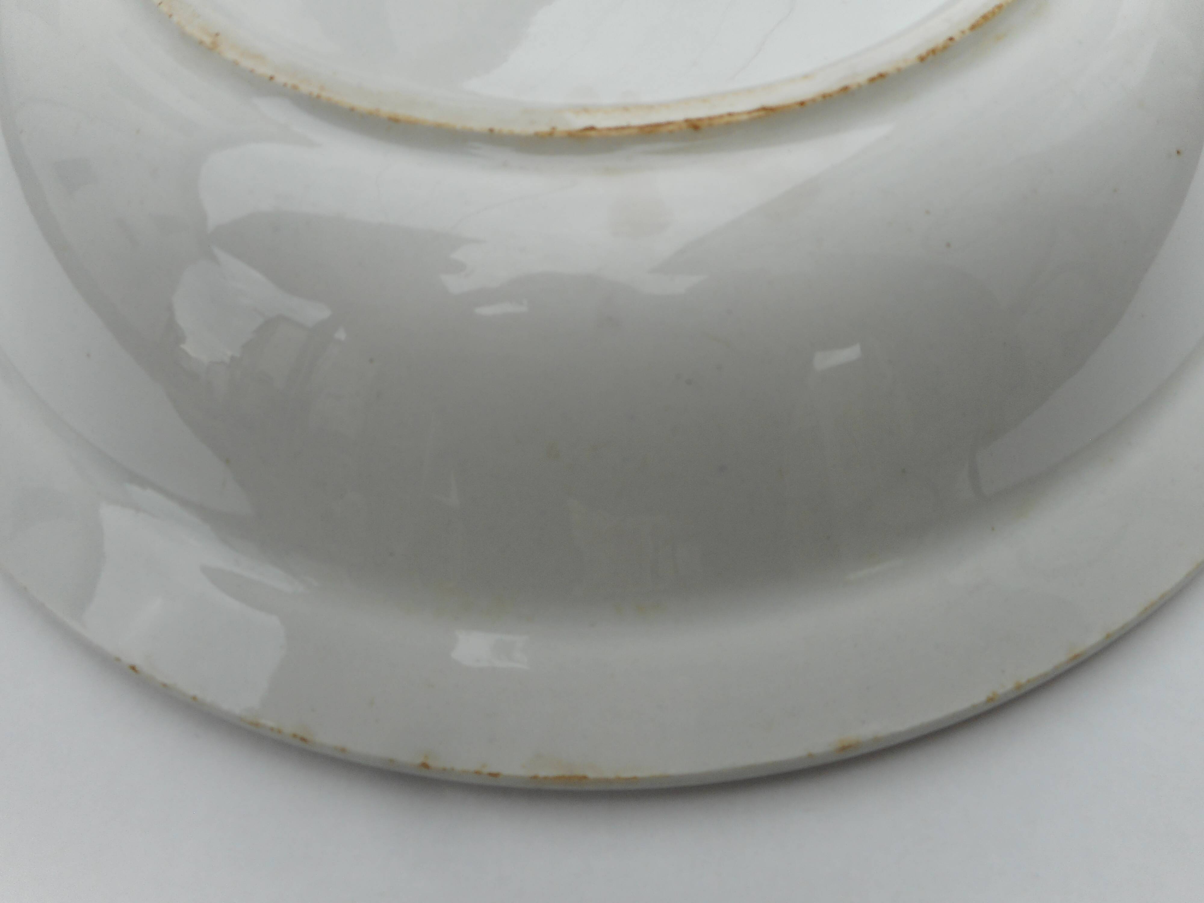 Hollow dish, round, floral decoration