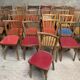 Série de 25 anciennes chaises bistrot Baumann vintage en bois courbé assis Skaï  ou bois