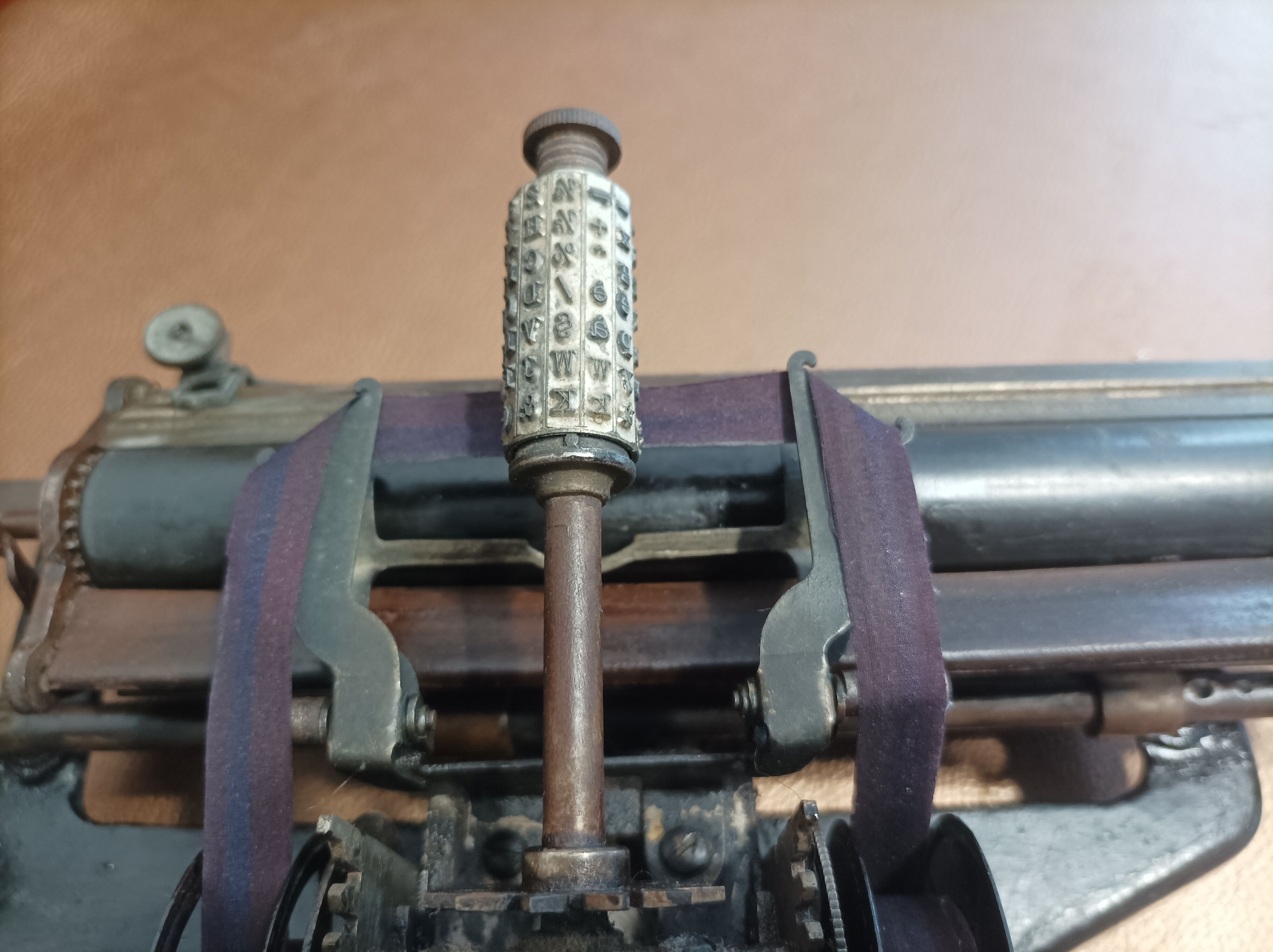 Cute typewriter model 2B from 1910/30