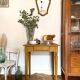 Table d'appoint en bois ancien