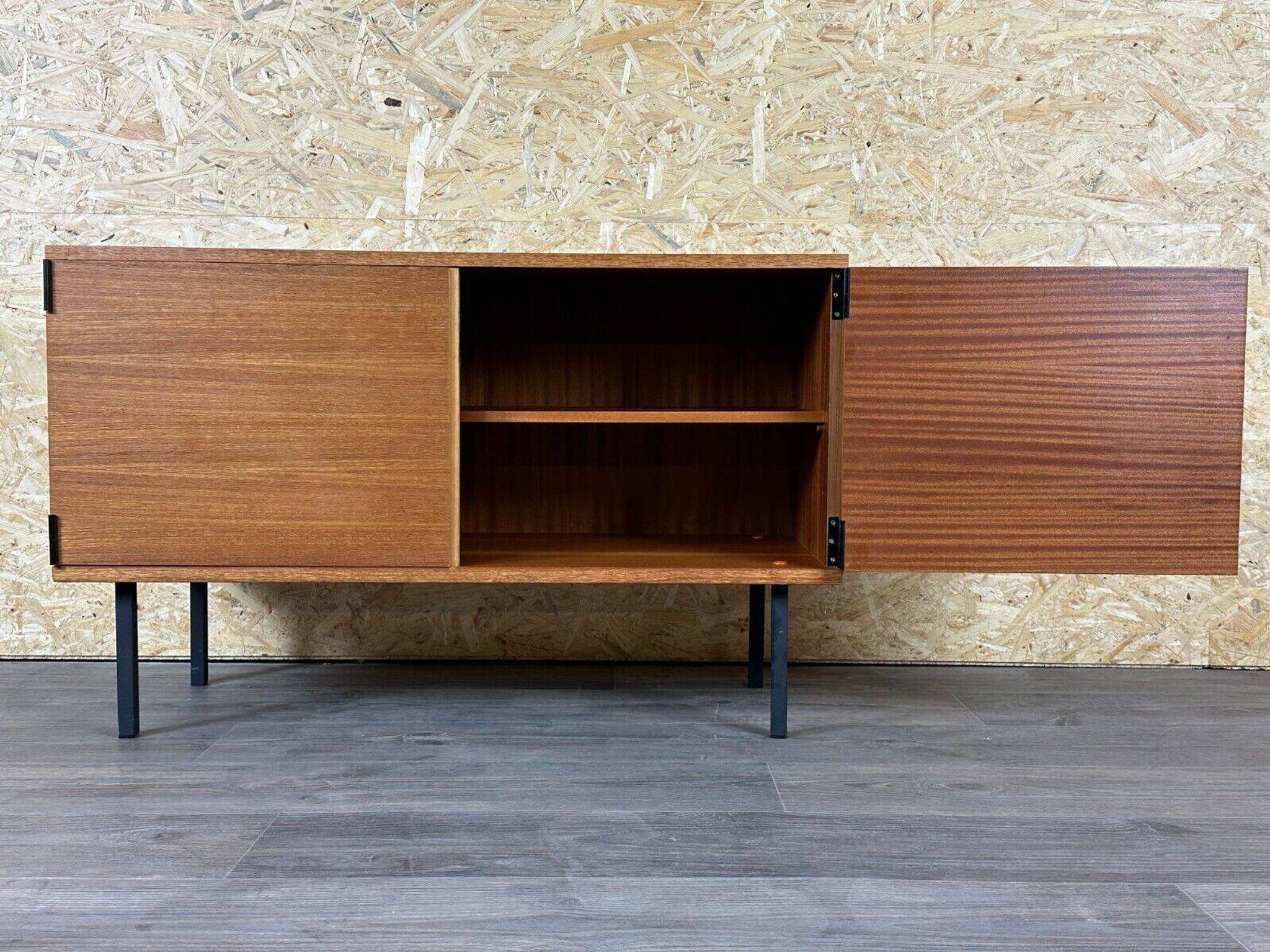 Buffet en teck des années 60/70