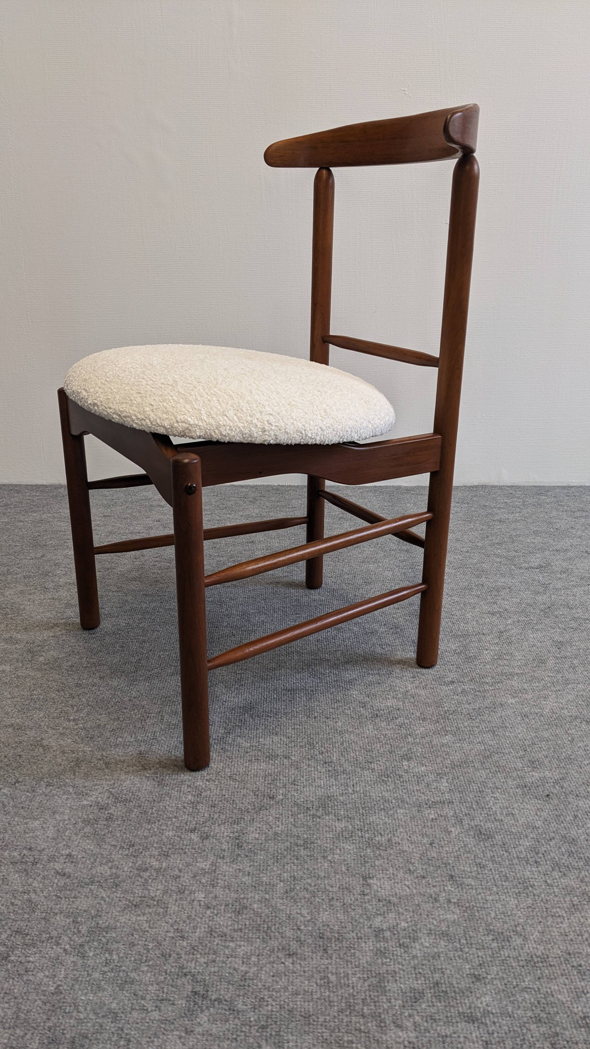 Set of 4 modernist chairs by Greta Magnusson Grossman, USA circa 1950.