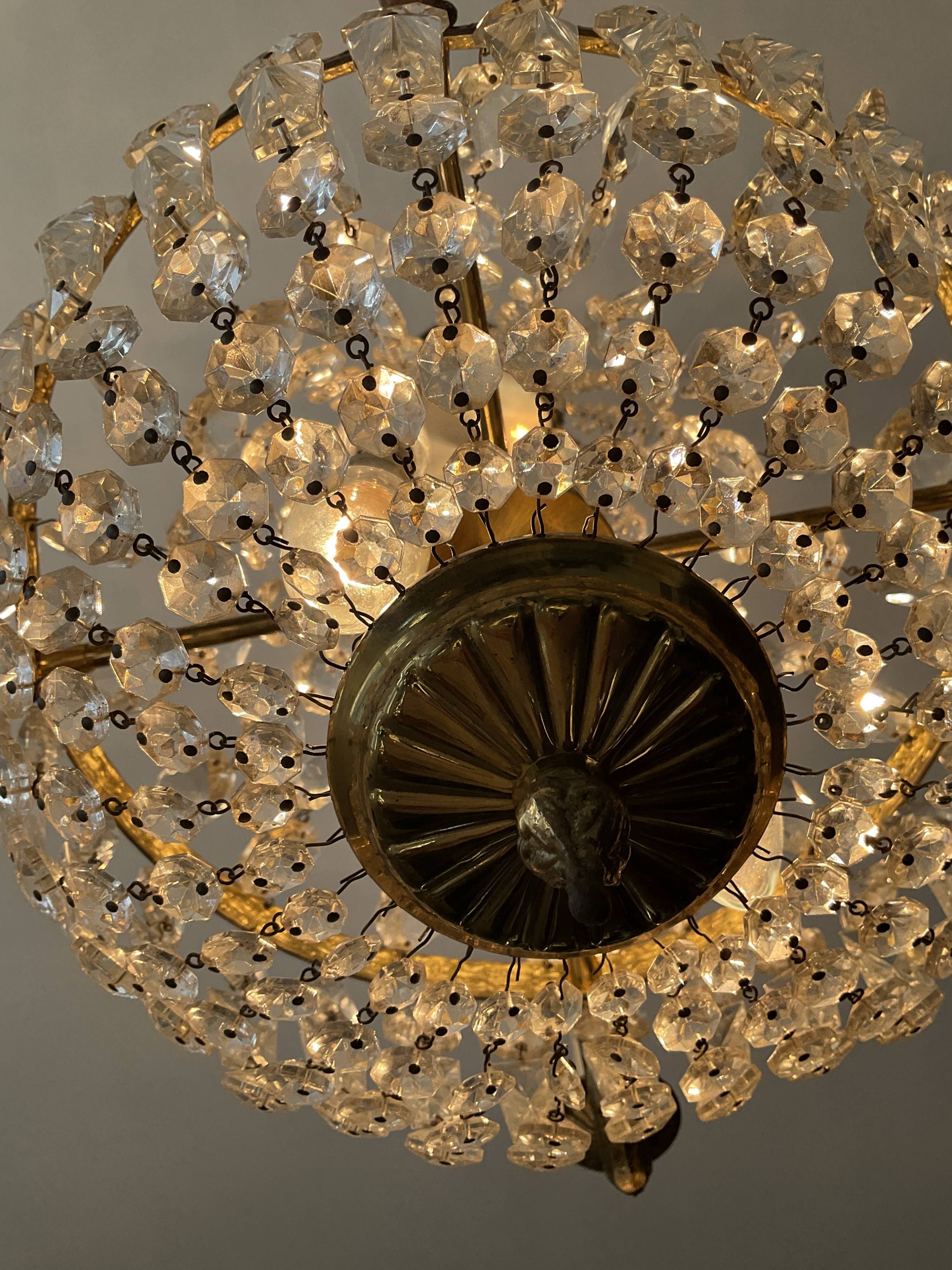 Balloon chandelier in bronze and grapevines 8 lamps