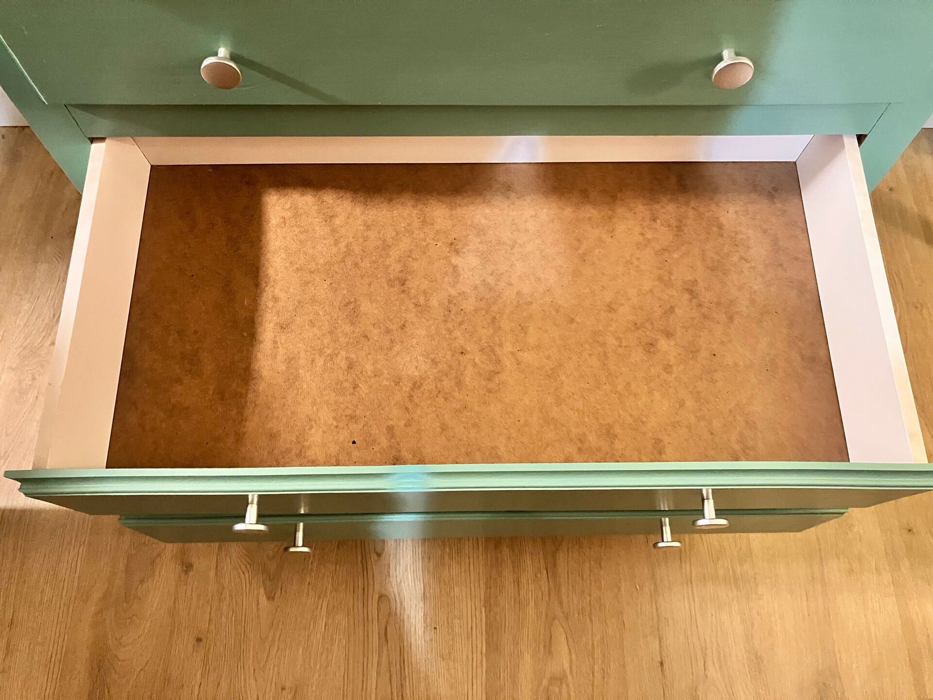 Green Provence wooden chest of drawers