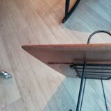 Table magazines rack