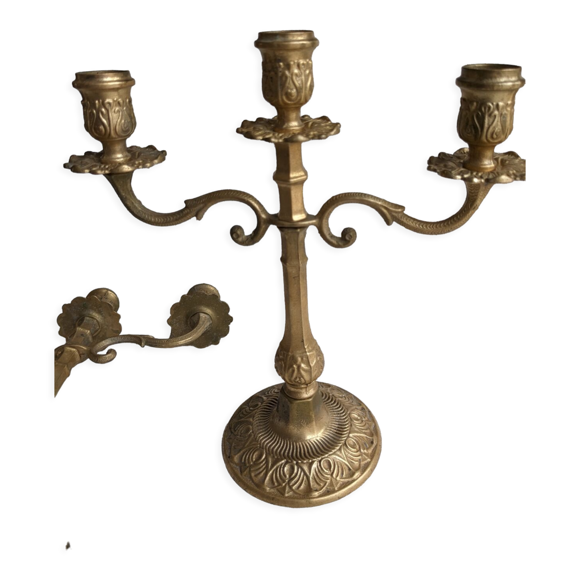 Chandeliers en bronze style Louis XVI