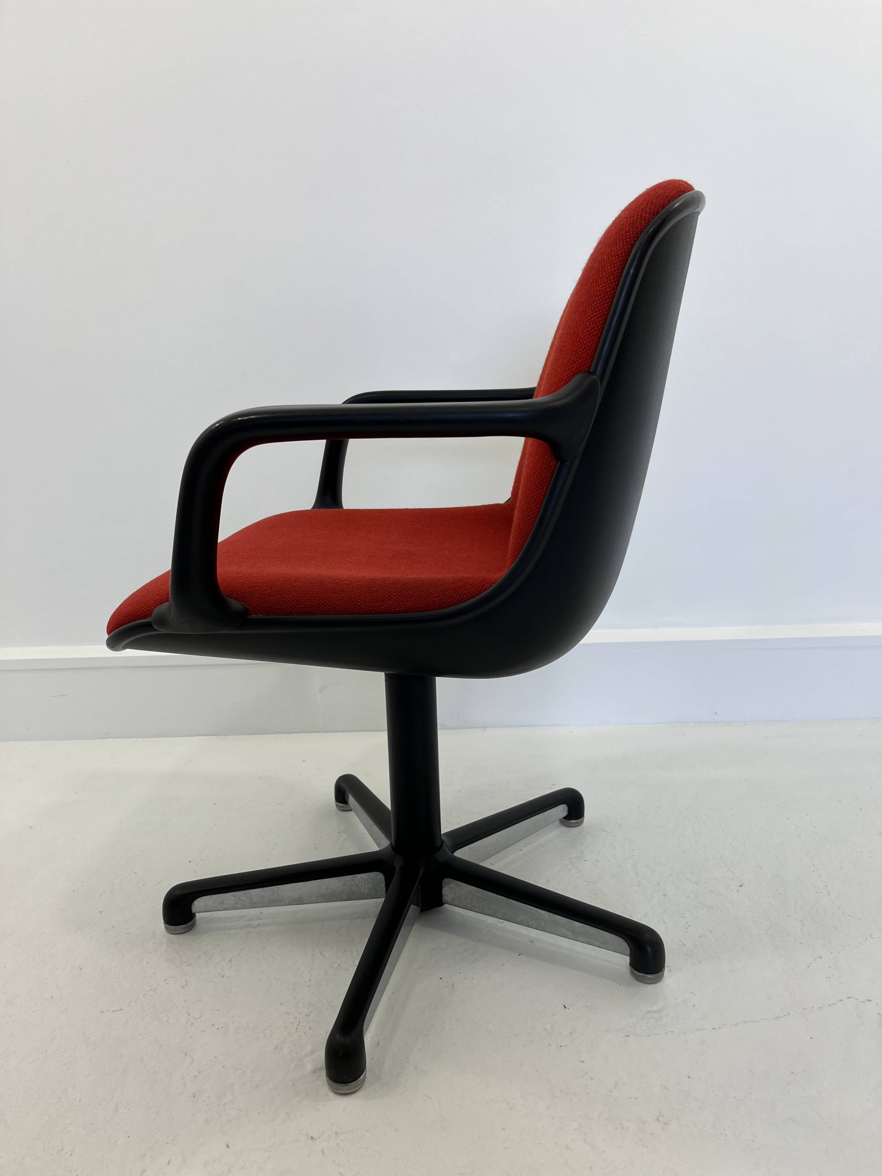 Swivel Desk Armchair Comforto, 1970s