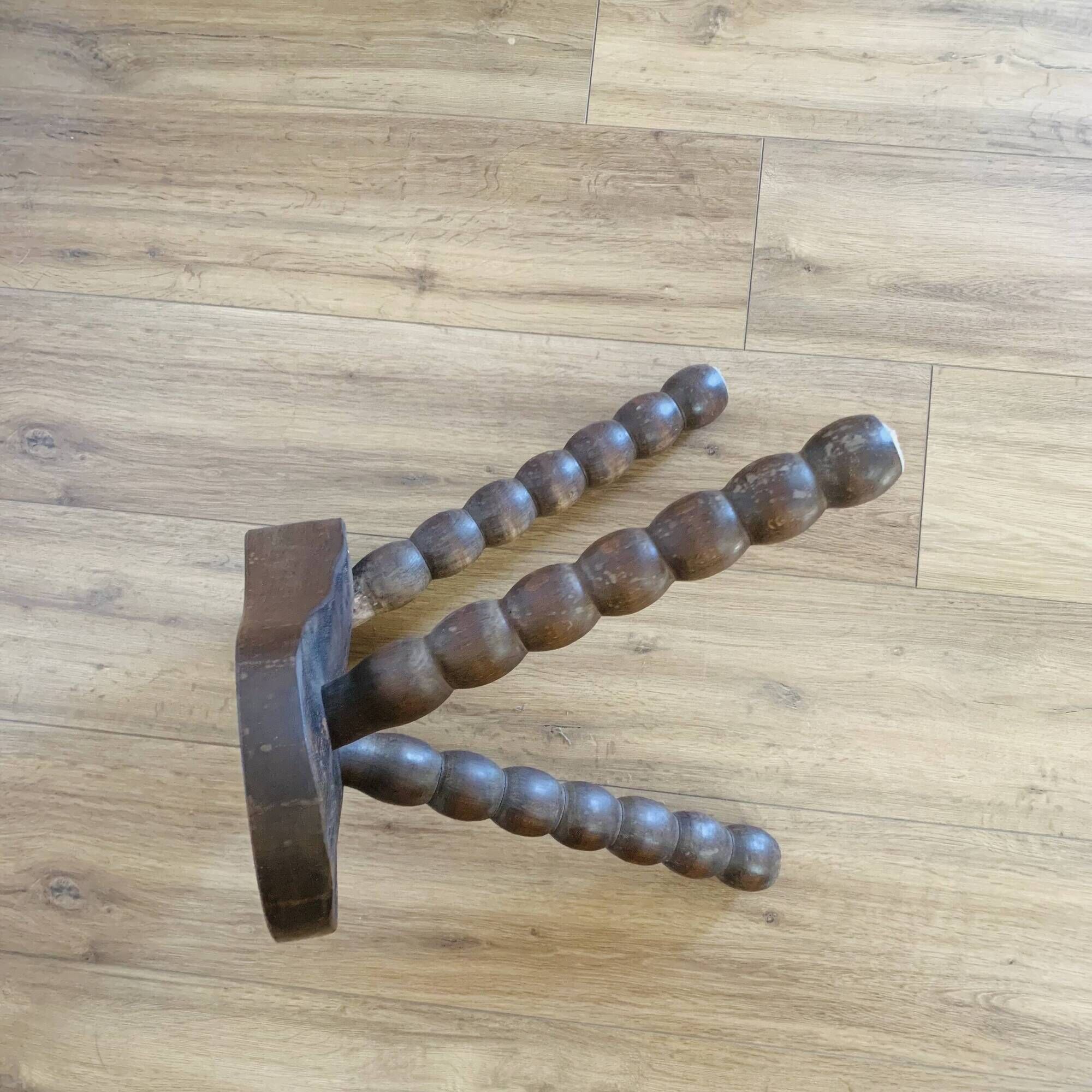 Tabouret vintage à pieds bobines