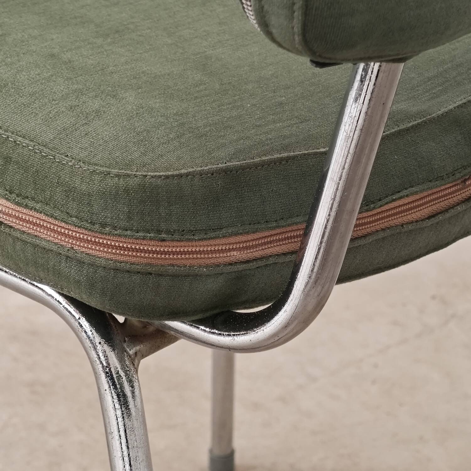 André Simard green velvet chairs for Airborne 1960, set of 6