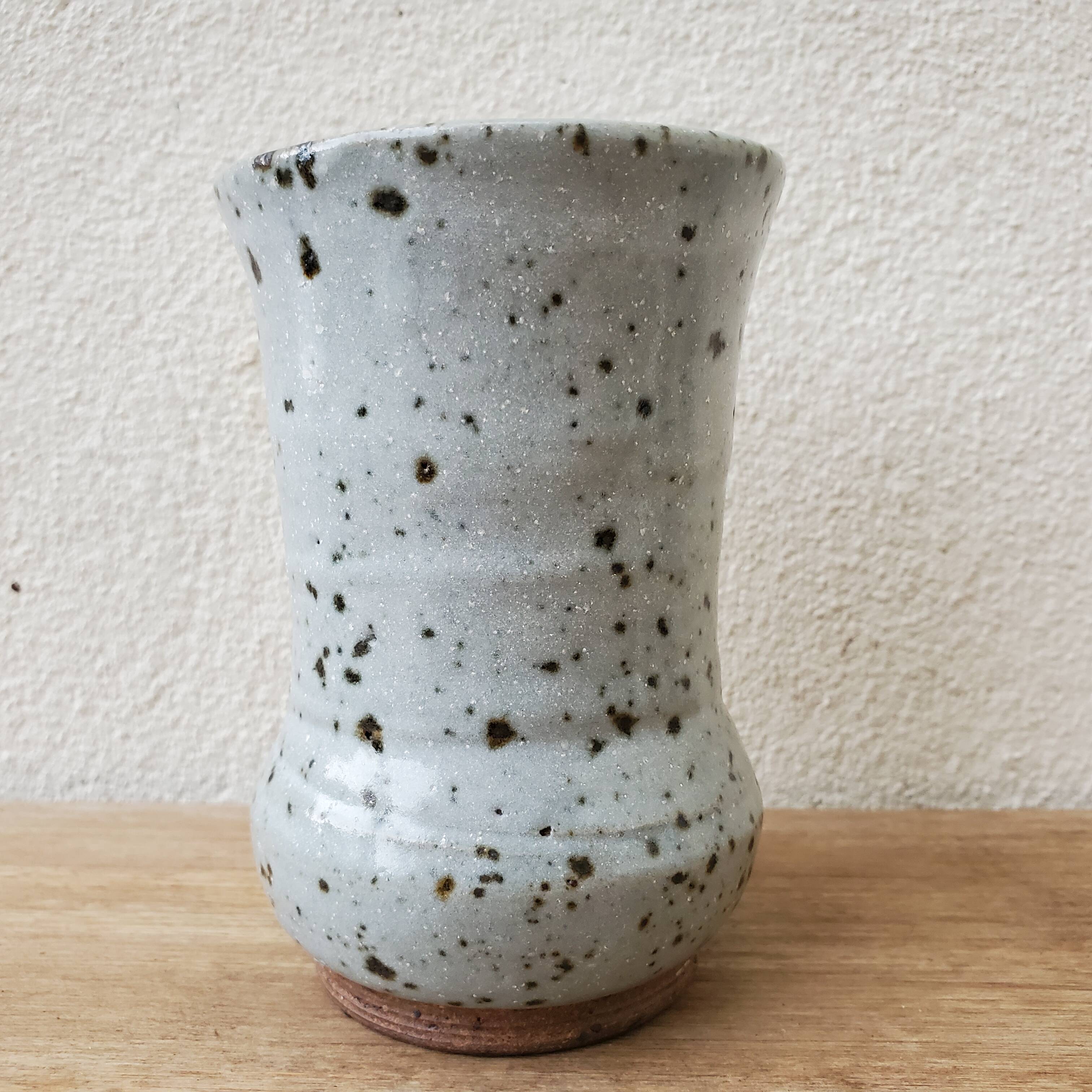 Stoneware pot vase