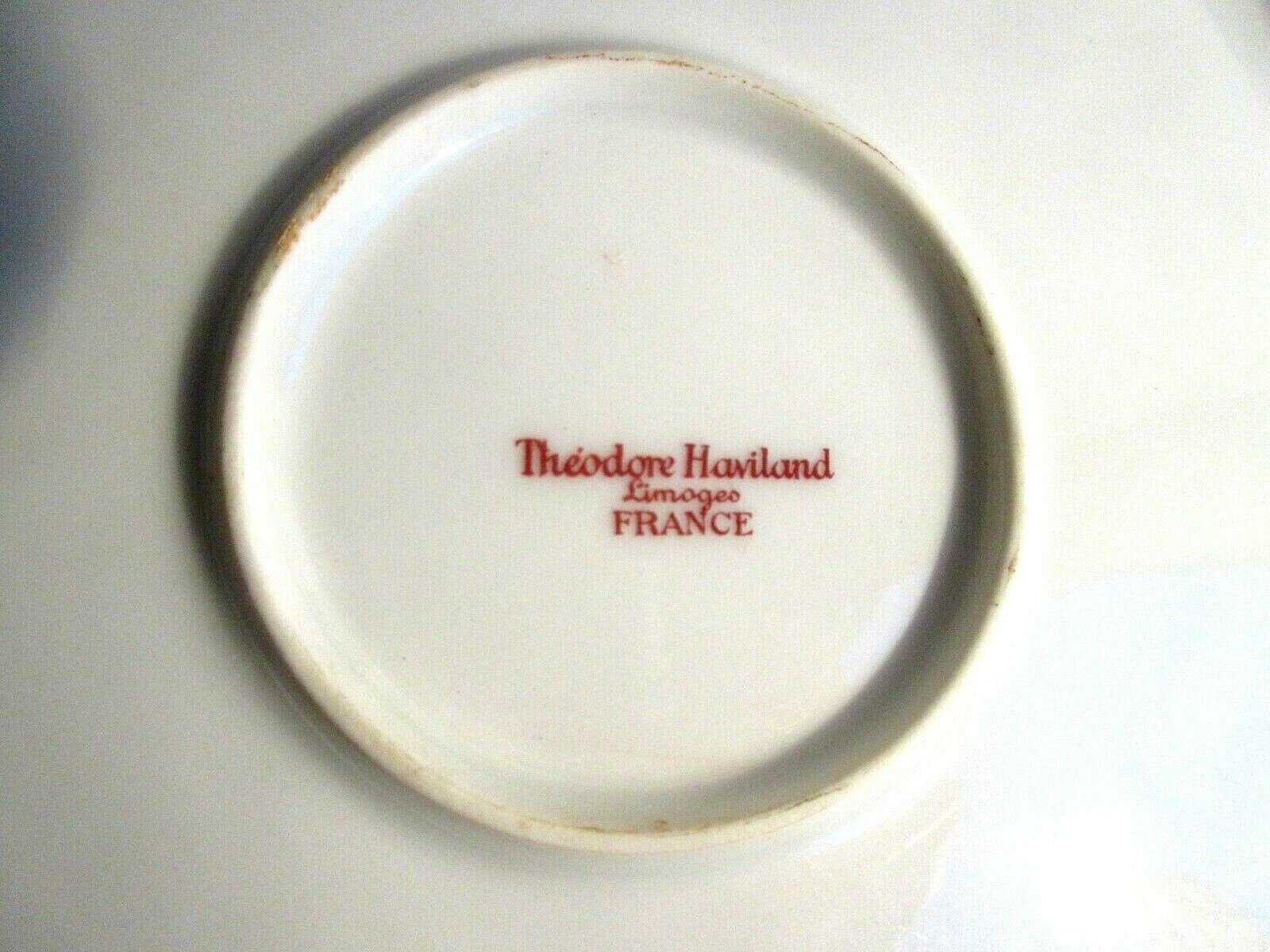 Fine porcelain cake serving 12 plates - 1 dish, signed Th. Haviland Limoges