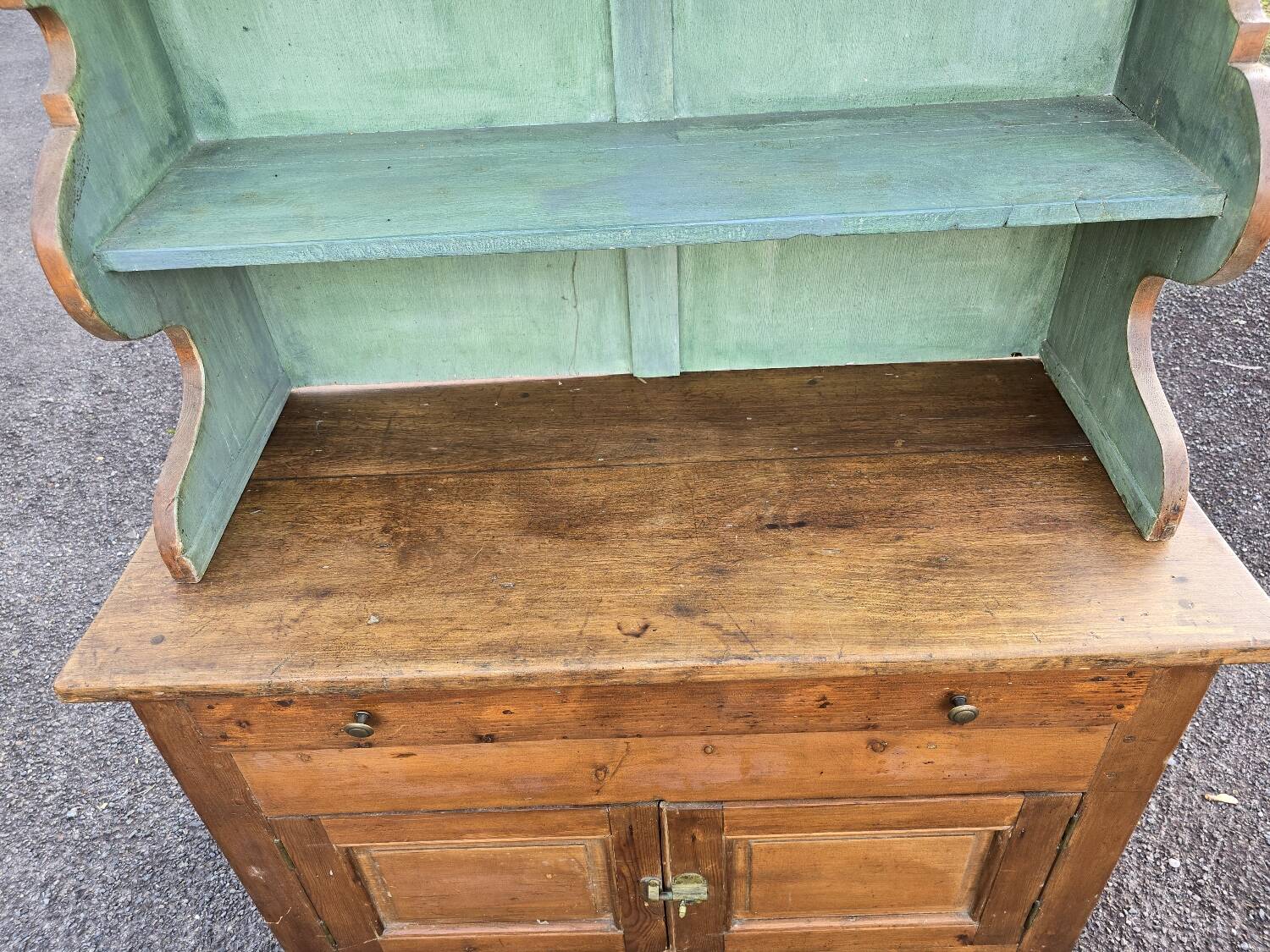 Parisian dresser buffet