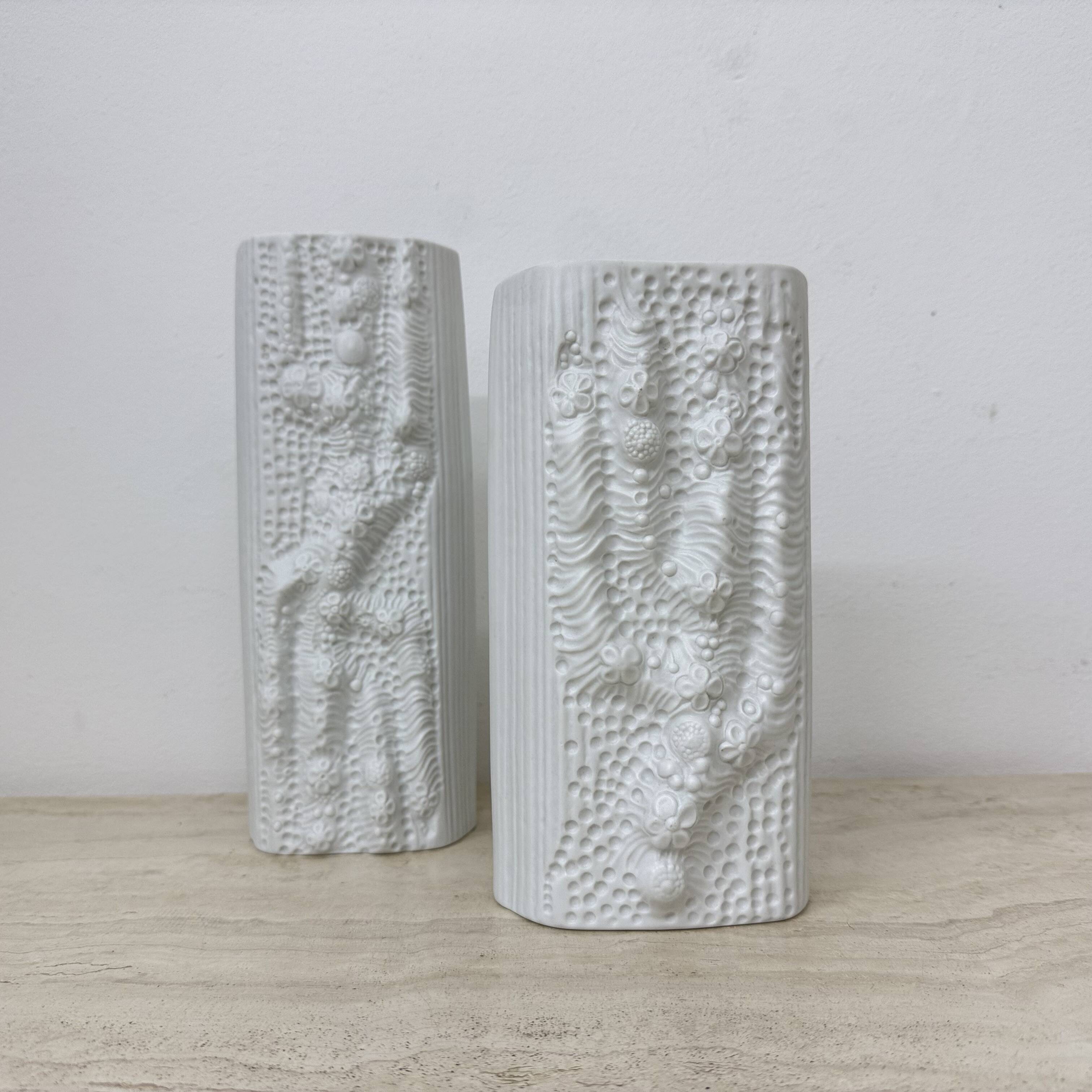 Martin Freyer for Rosenthal Bisque Reliëf Azu Vase Op Art 1970s