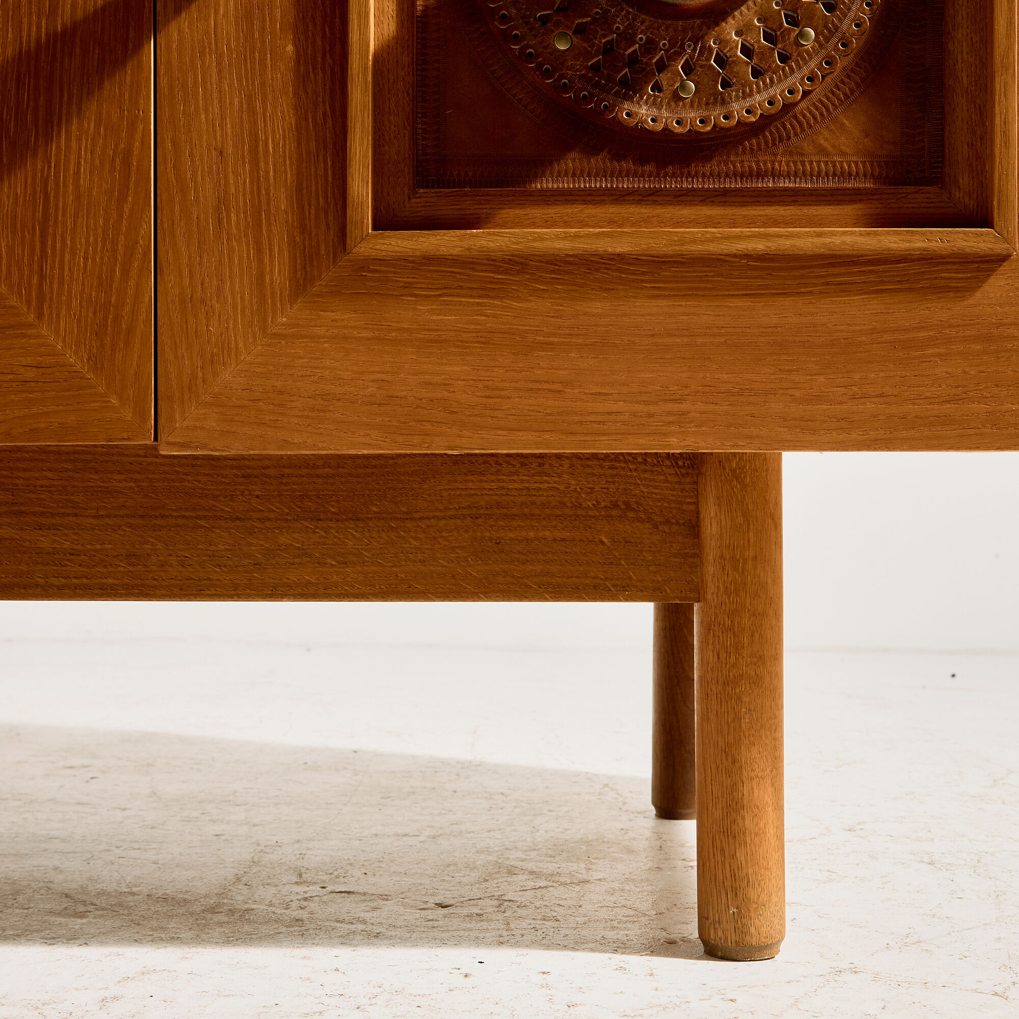 Enfilade Mózer by the Hungarian Applied Arts Society
