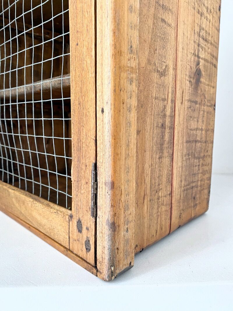 Wooden wall-mounted toilet cabinet