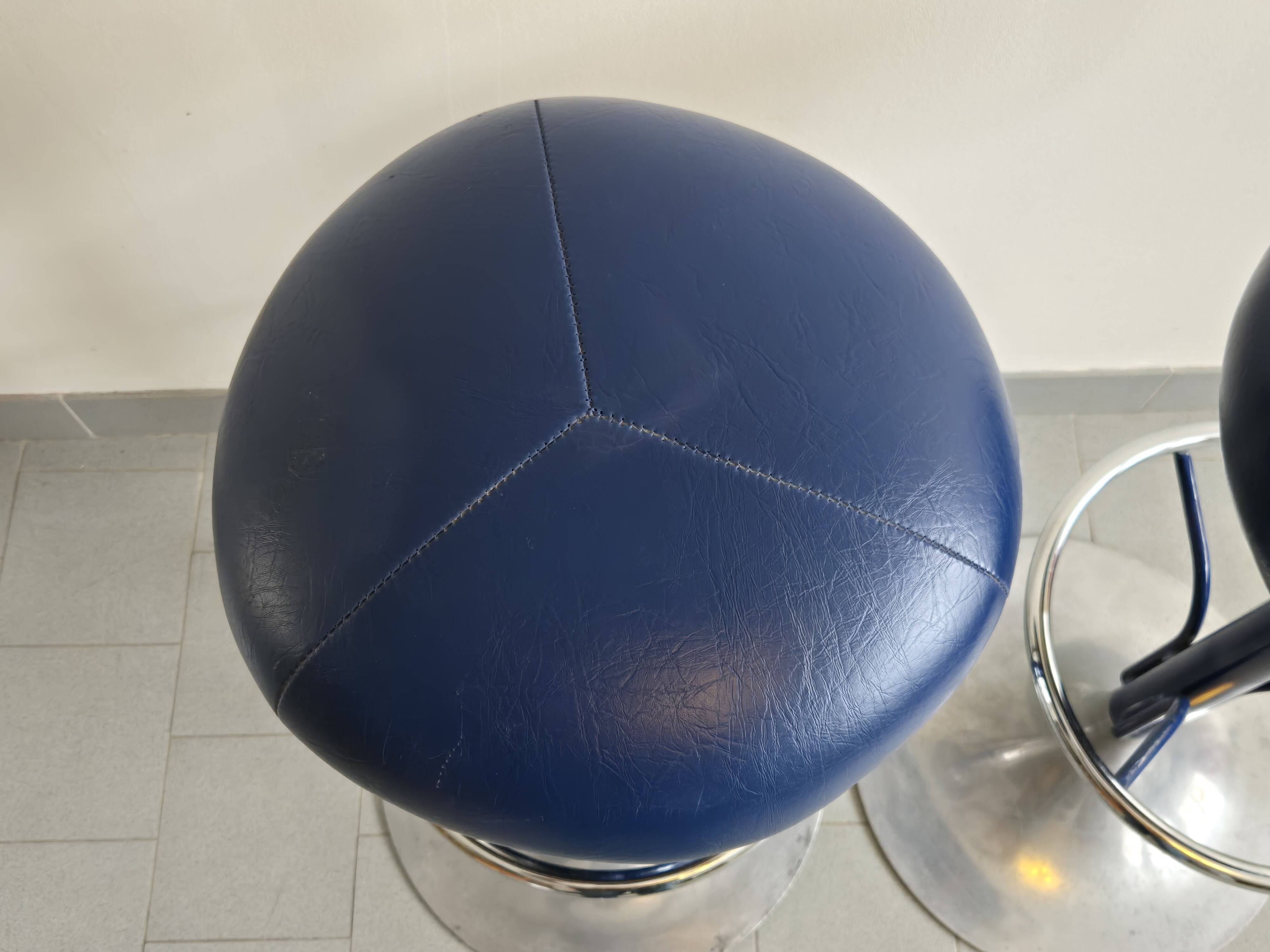 Pair of vintage 1970s bar stools