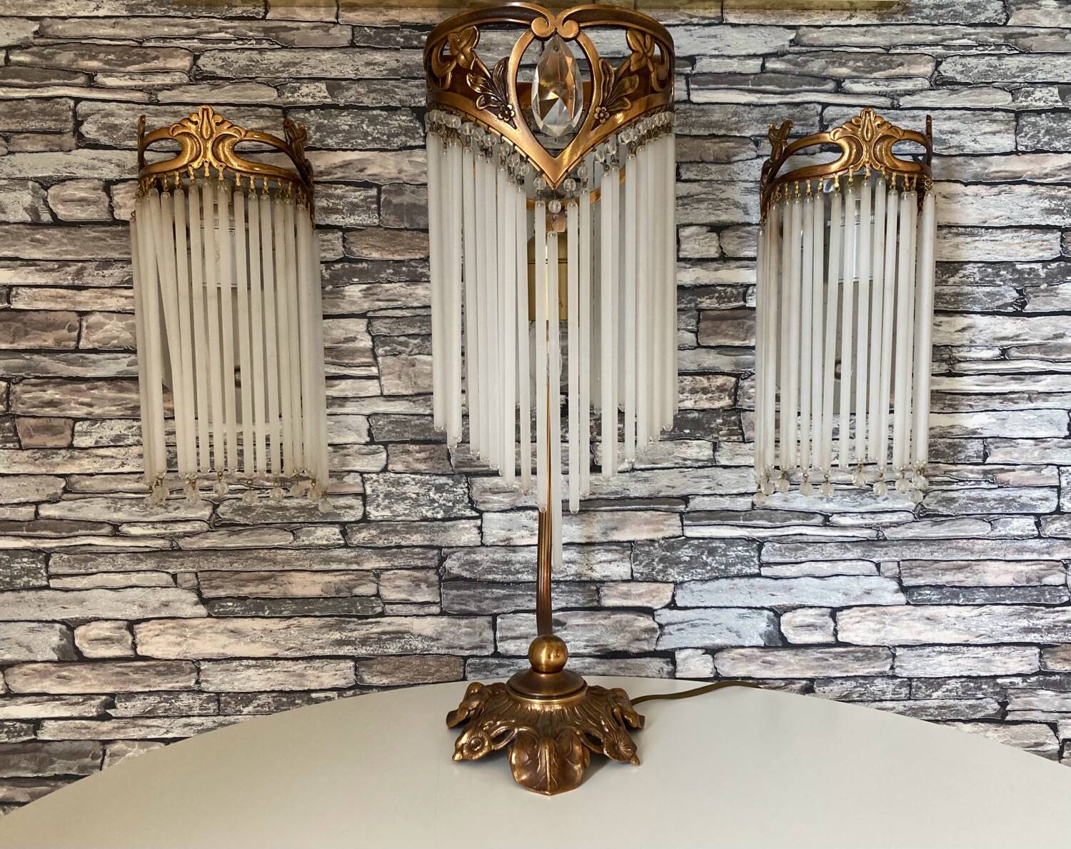 Guimard-style sign neck lamp with two wall lights