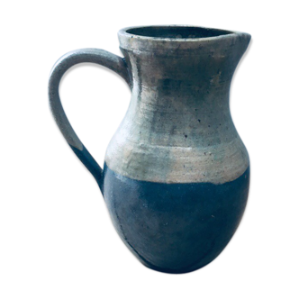 Dieulefit sandstone pitcher