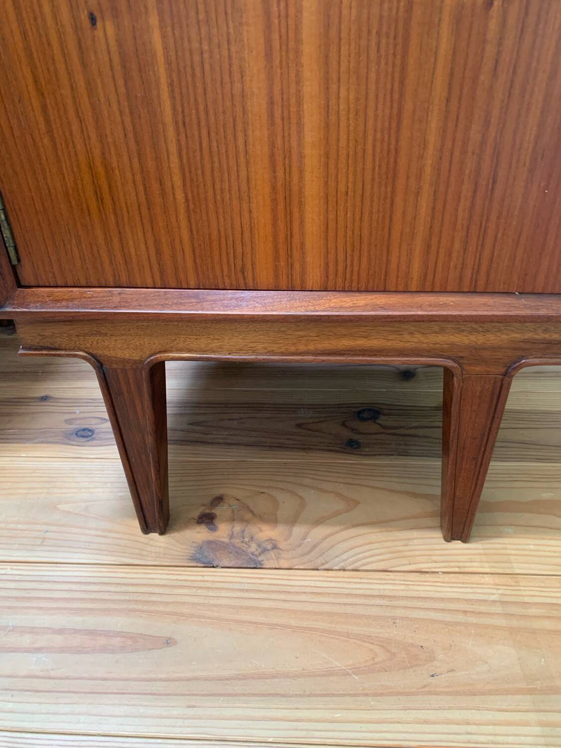 Commode vintage scandinave