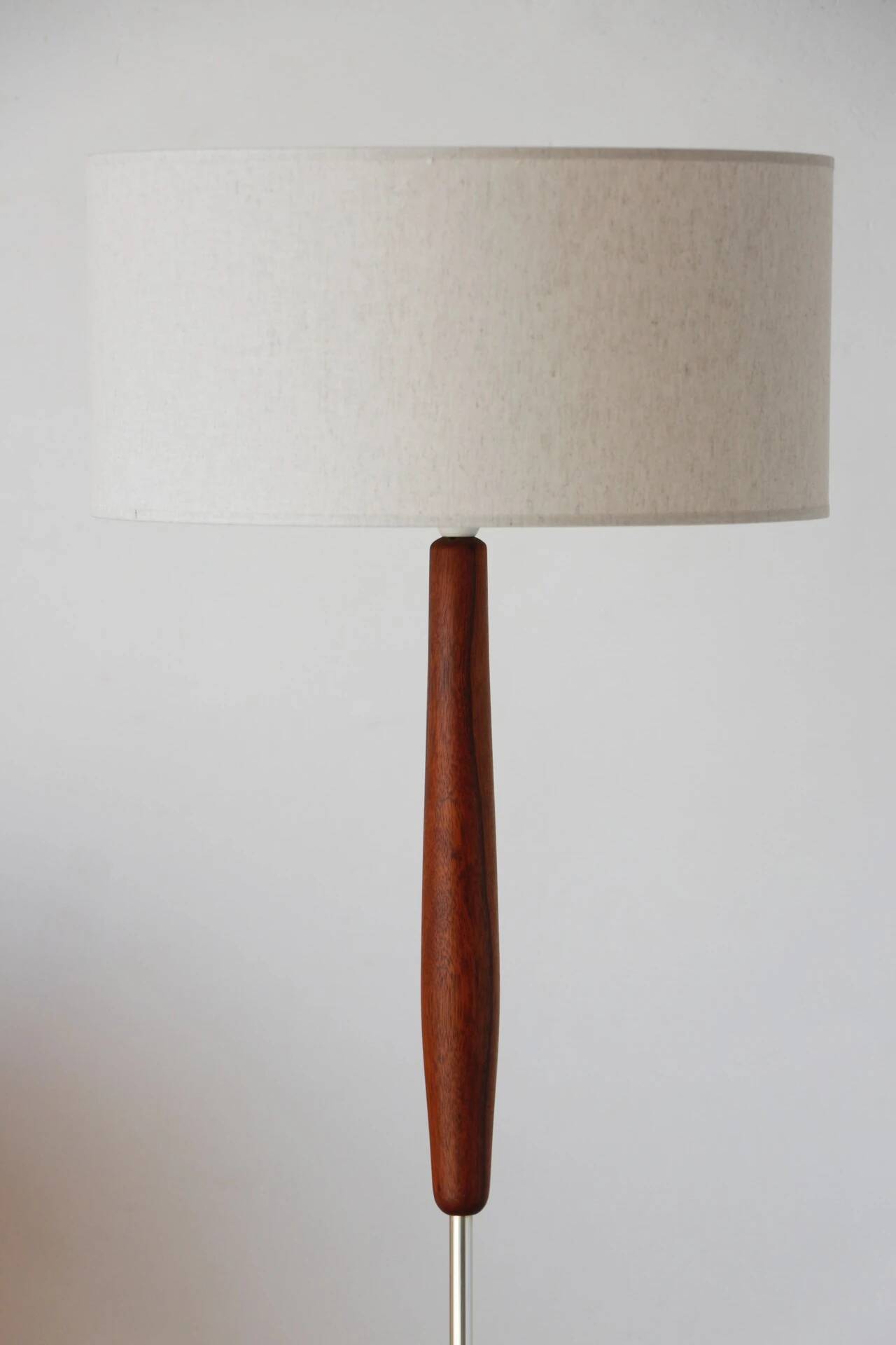 Vintage Scandinavian lamp in teak/chromed metal/cotton