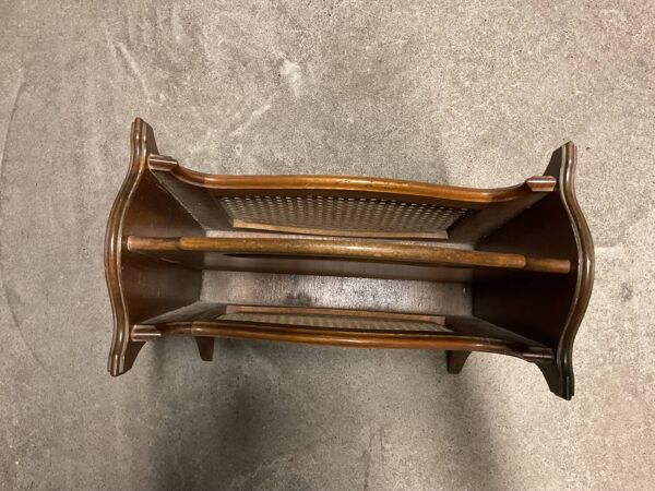 Porte journeaux osier vintage