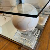 Coffee table with marbled ceramic balls and mirror