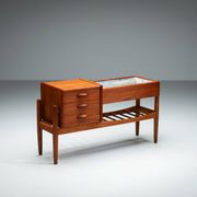 No. 36 teak planter by Arne Wahl Iversen for Vinde Møbelfabrik