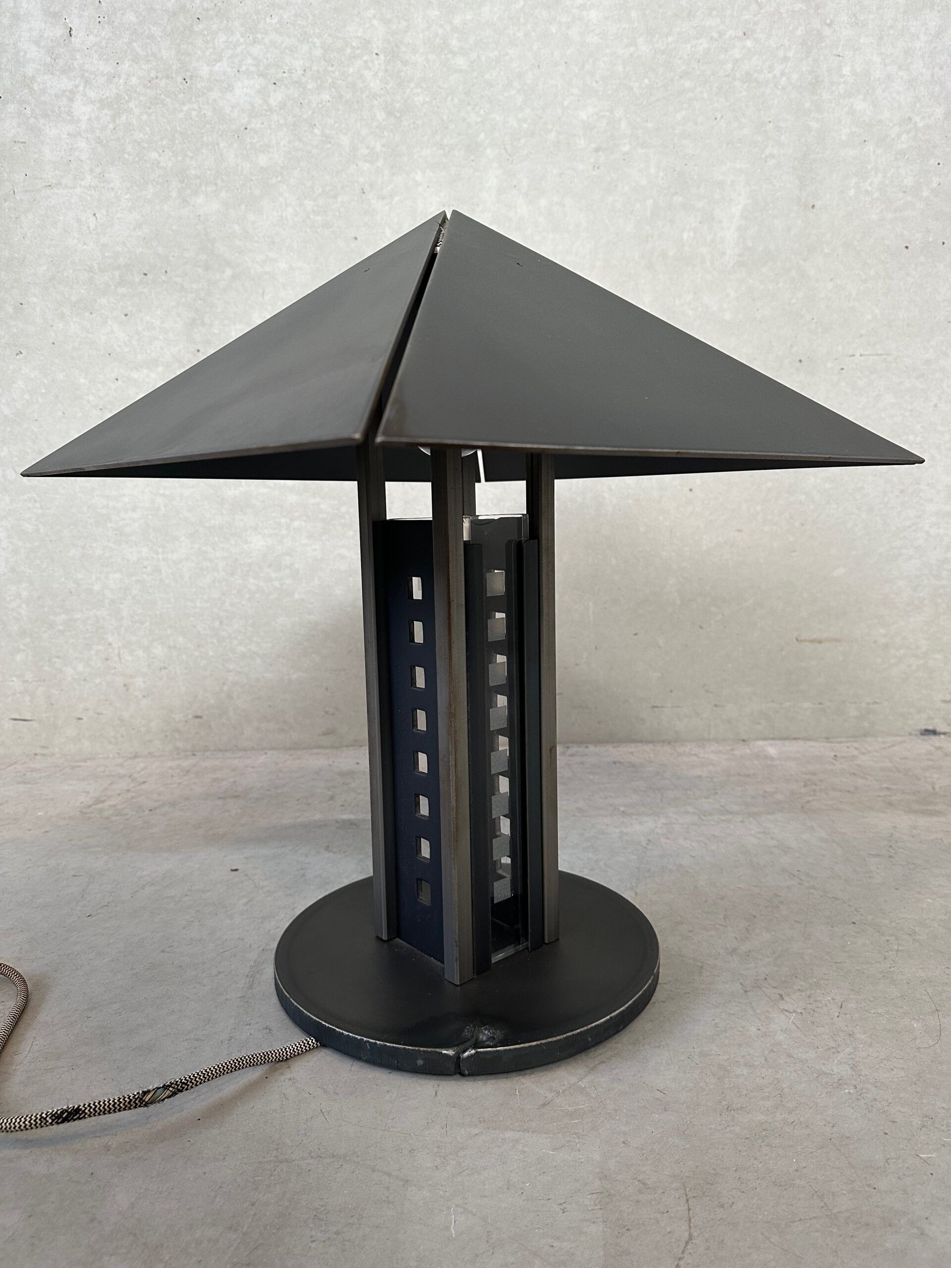 Steel design table lamp