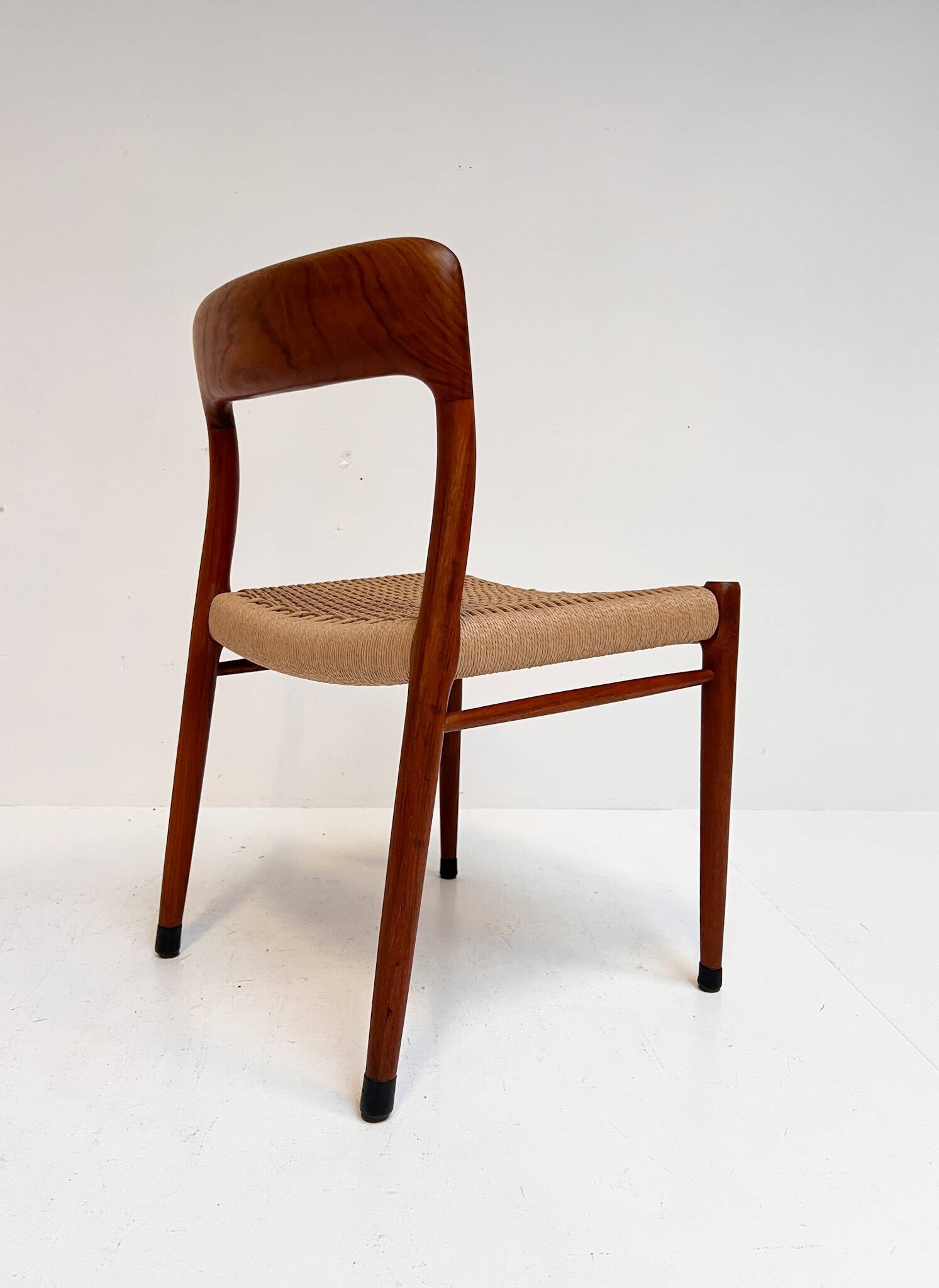 Refurbished set of 4 Model 75 chairs by Niels Møller, 1960s