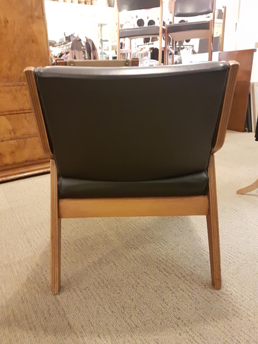 Pair of chairs by Morris of Gibson 1960 vinyl s