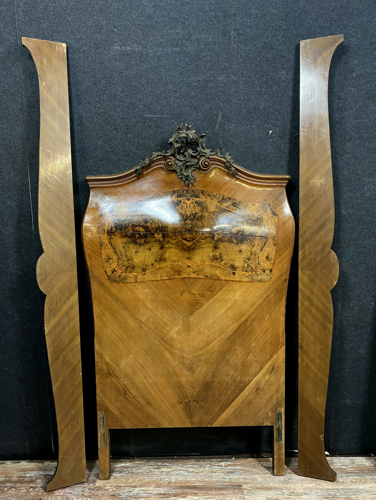 Pair of Louis XV curved beds all faces in walnut bramble and precious wood