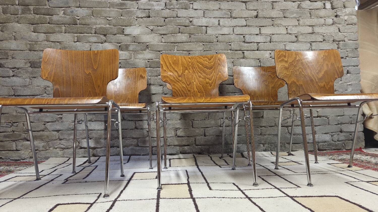 6 vintage Scandinavian chairs from the 1970s.