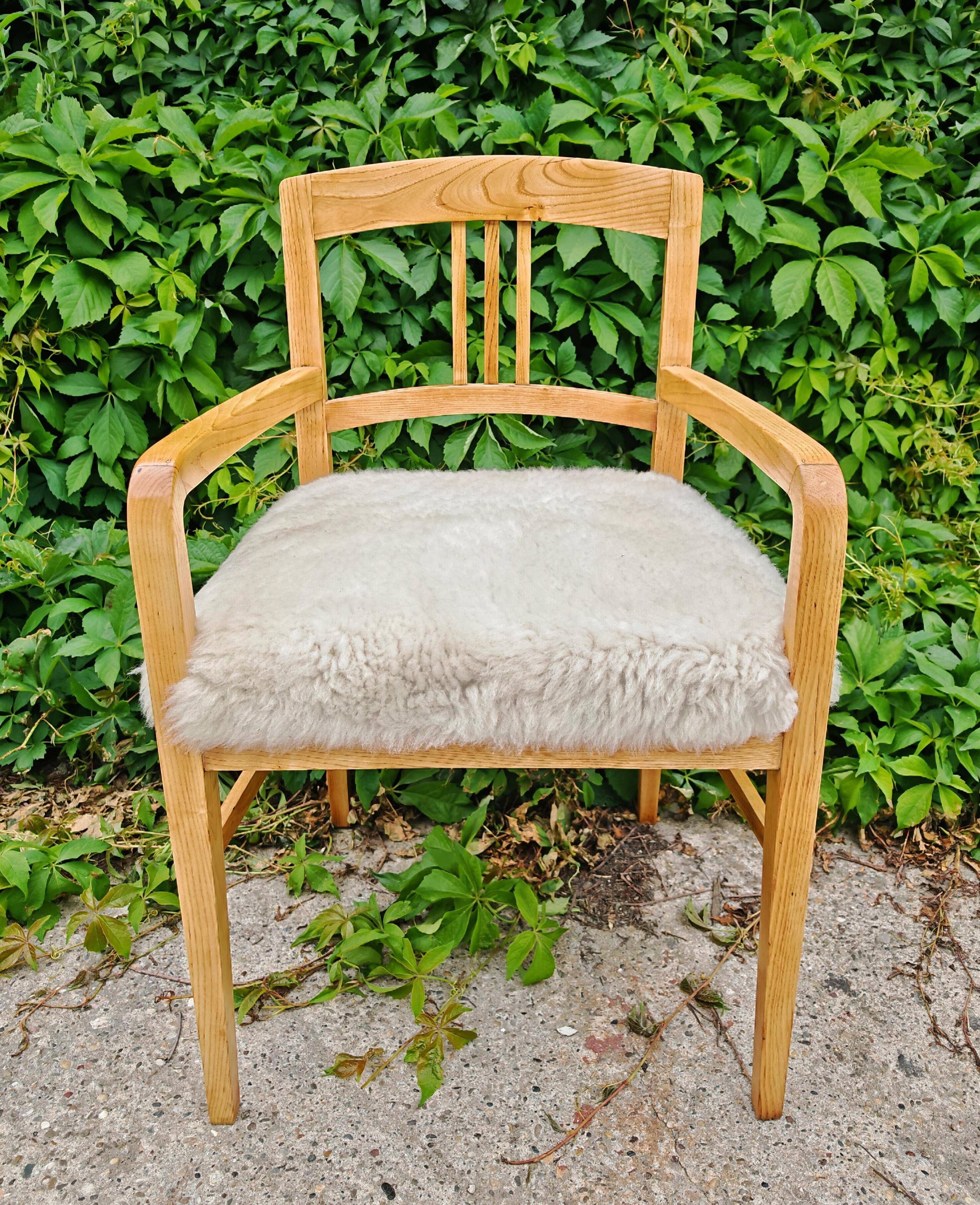 Pair of Jugendstil armchairs in solid ash and sheepskin 1910