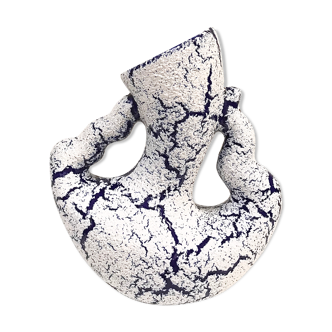 Morvan sandstone vase