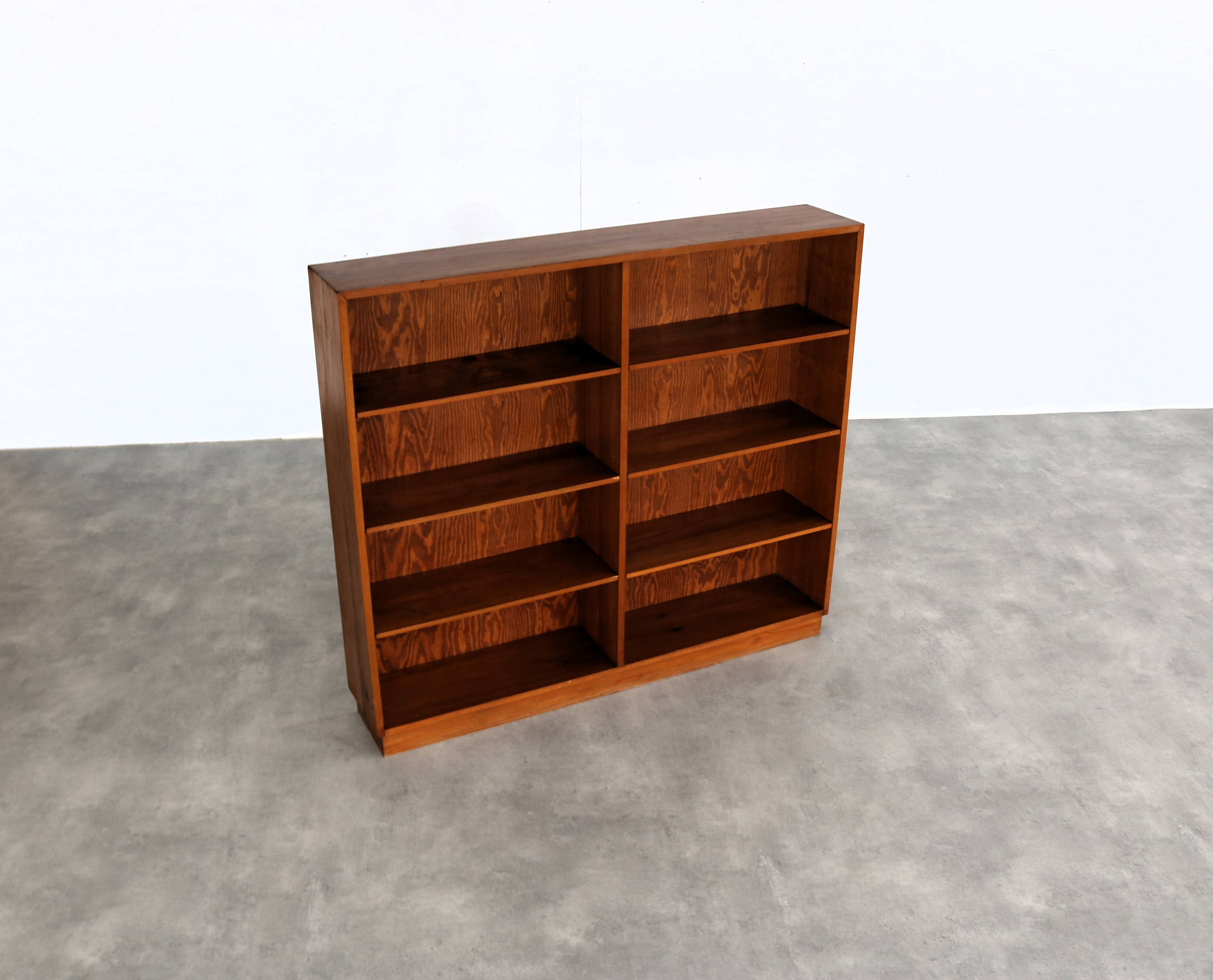 Bibliothèque vintage, années 60, Suède