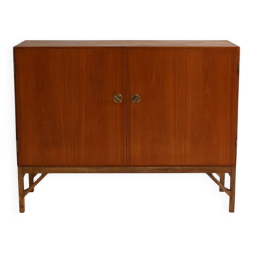 Buffet danois modèle "232" par Børge Mogensen pour FDB, années 1960.